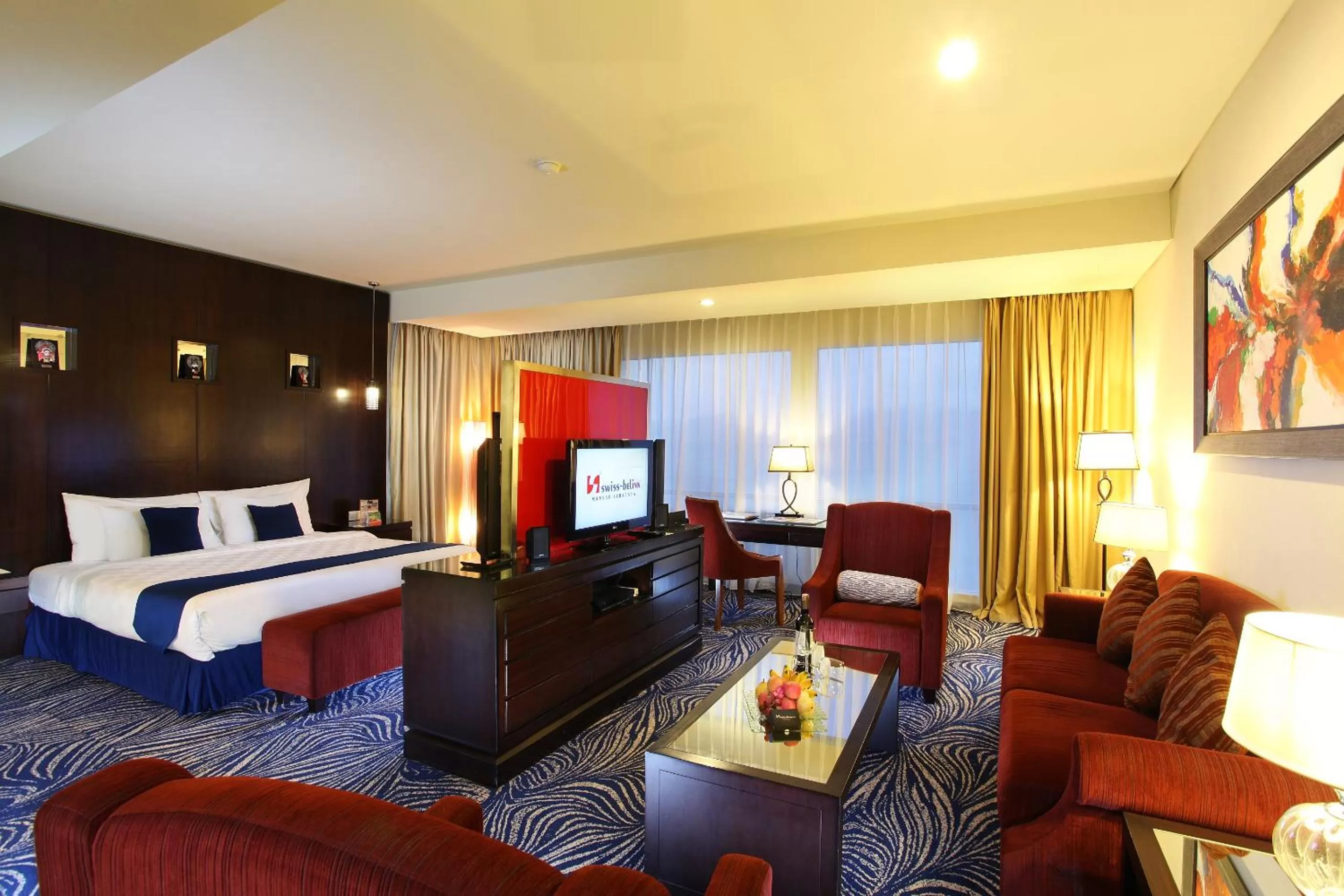 Bedroom, Bed in Swiss-Belhotel Silae Palu