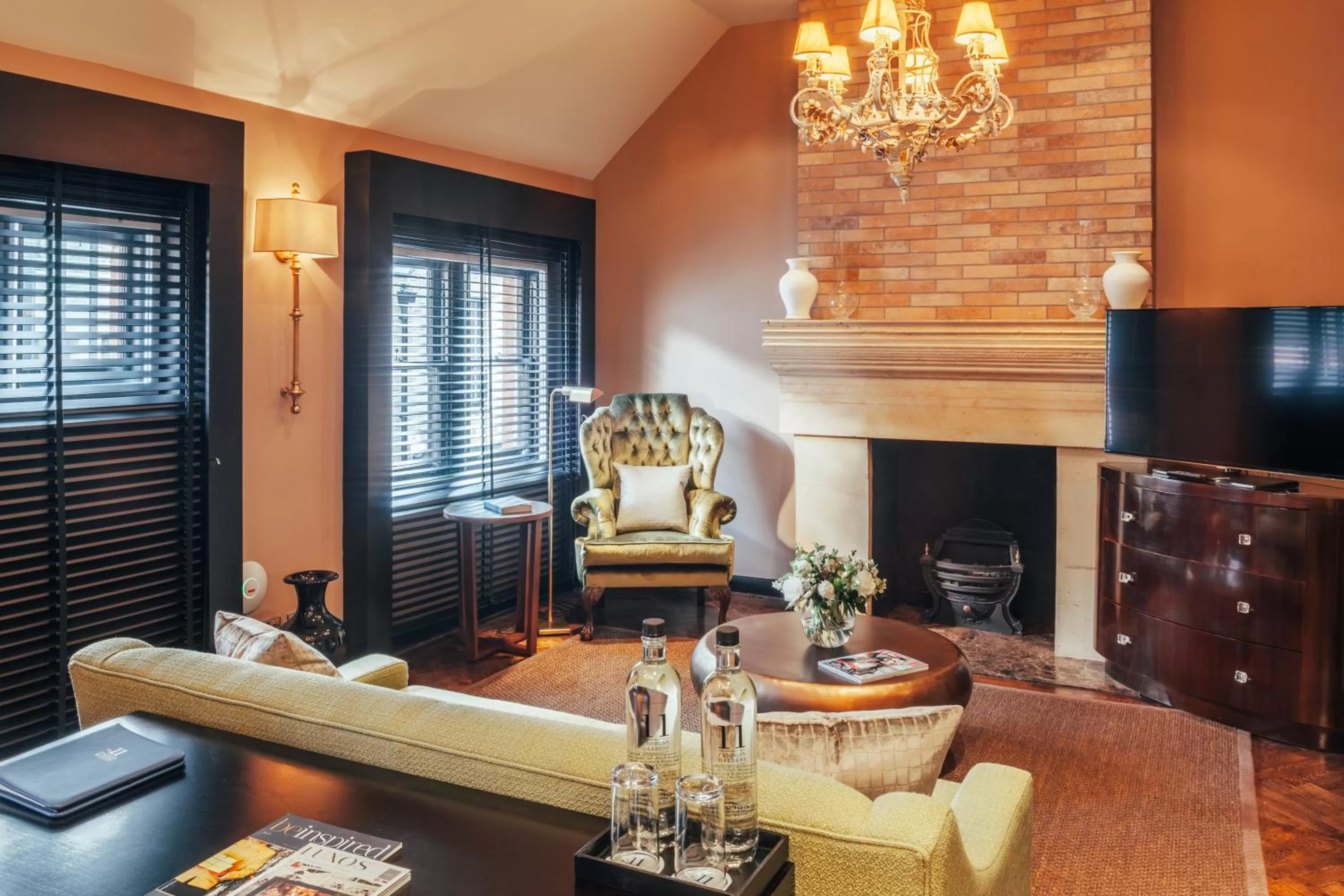 Cadogan Suite at 11 Cadogan Gardens in 11 Cadogan Gardens and The Apartments by Iconic Luxury Hotels