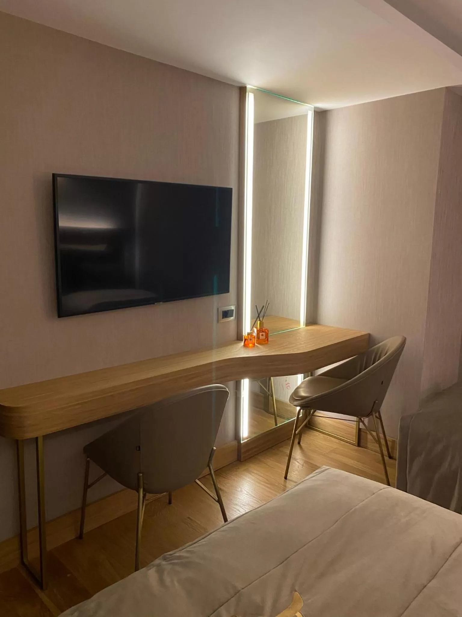 Decorative detail in Lady Diana Hotel