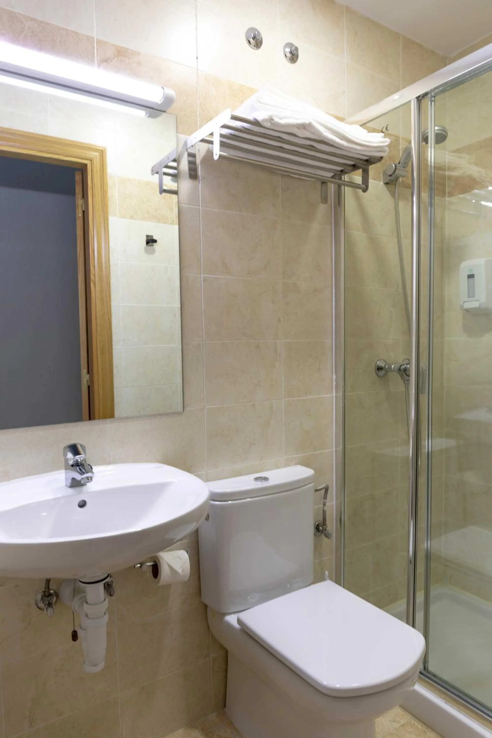 Shower in Alda Estella Hostel