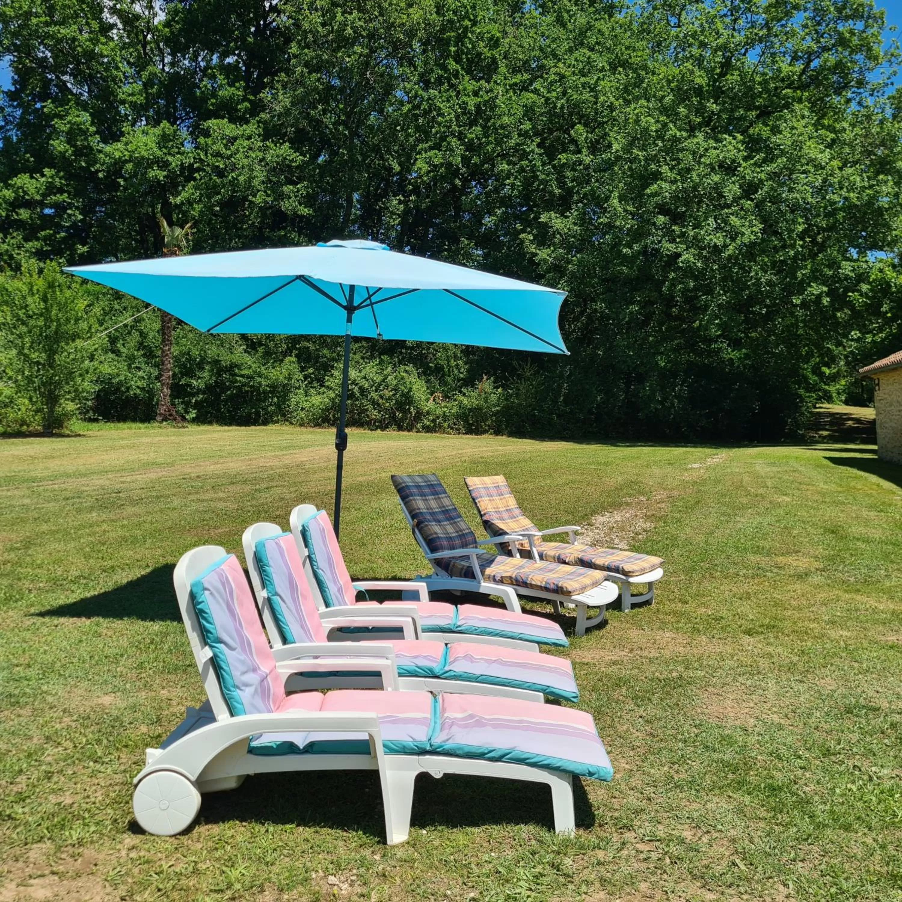 Day, Garden in Le Coq en Repos