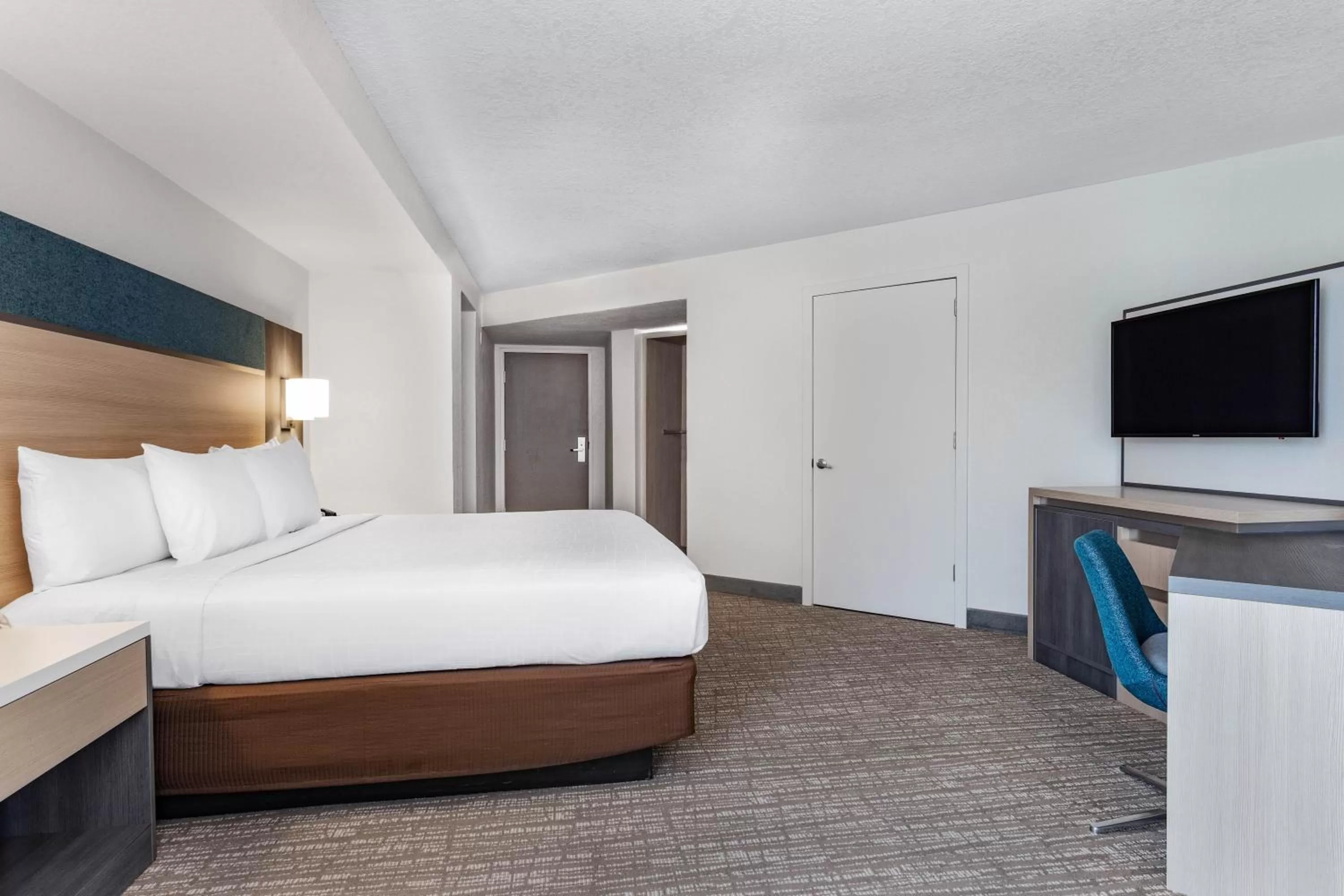 Bedroom, Bed in Holiday Inn Resort Kissimmee by the Parks by IHG