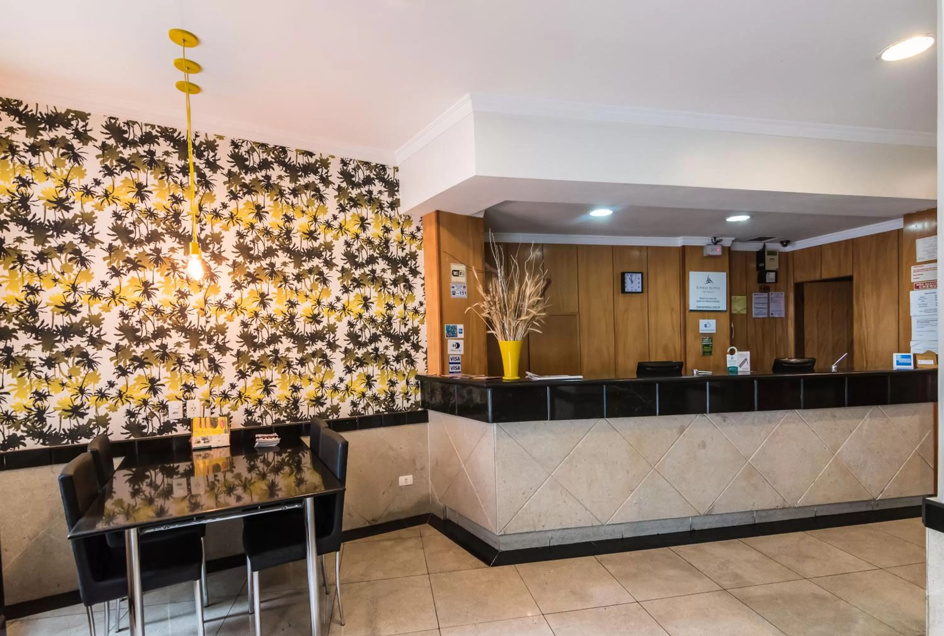 Lobby or reception in Cinelandia Hotel