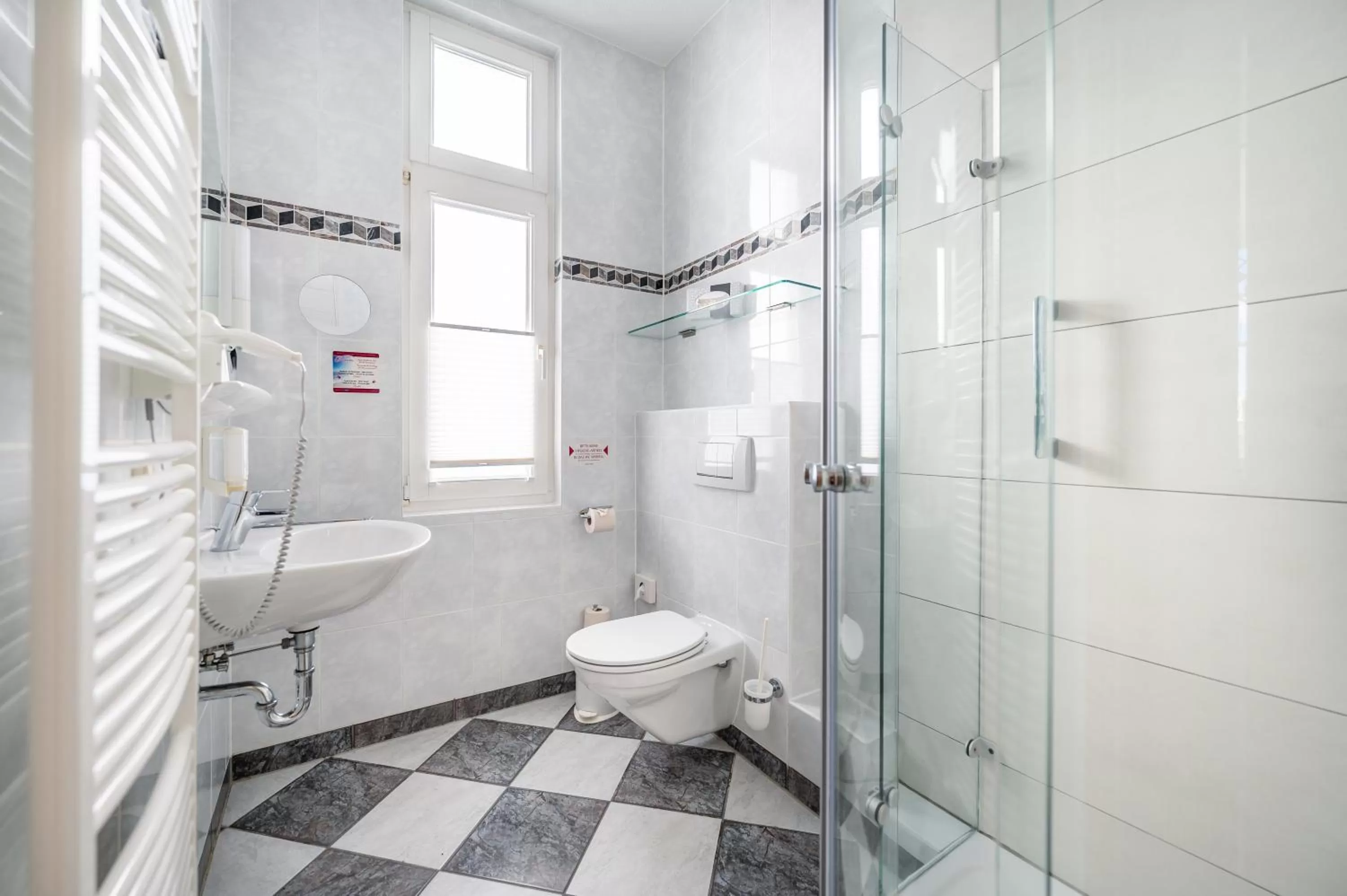 Bathroom in Hotel Villa Neander