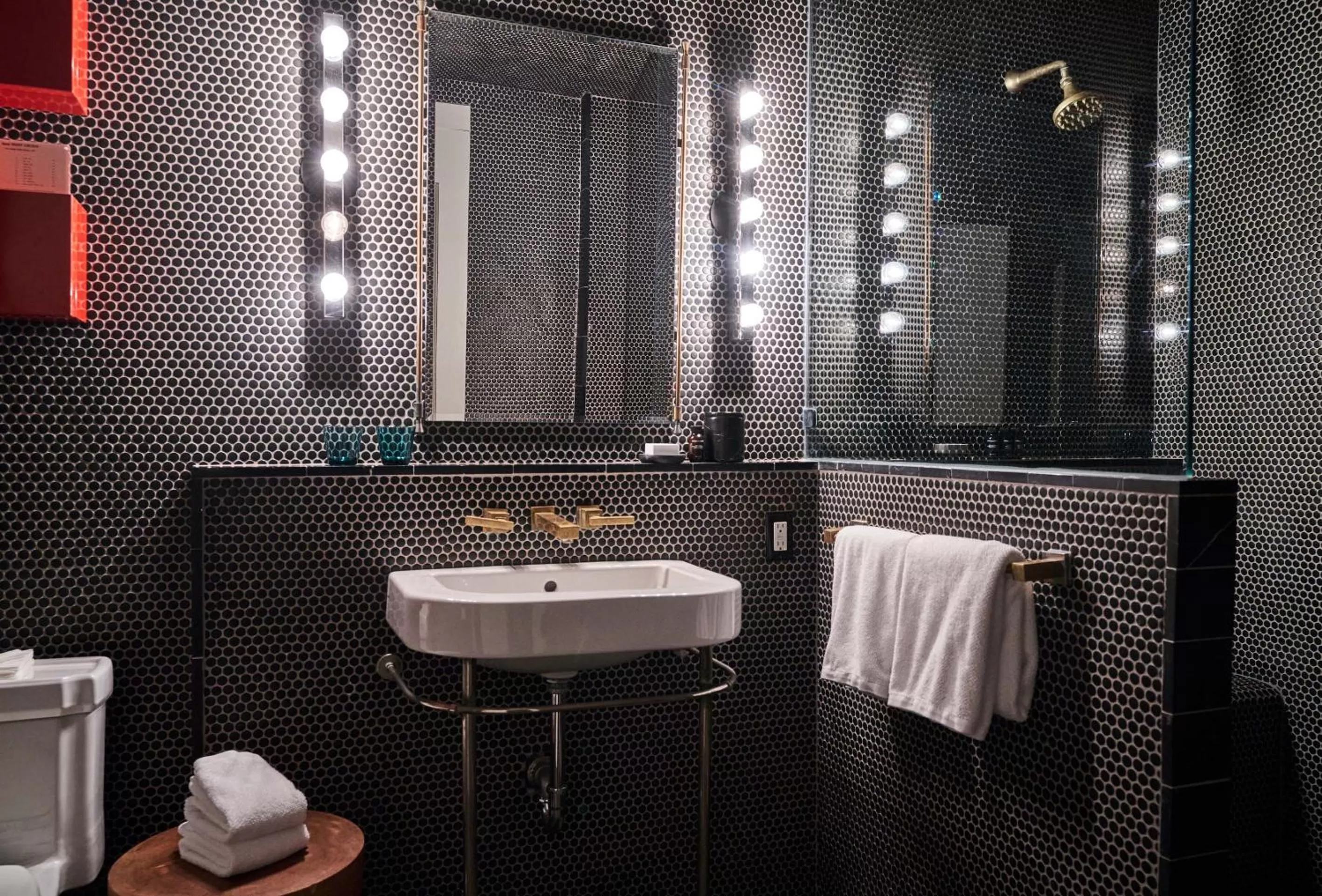 Shower in Hotel Saint Cecilia