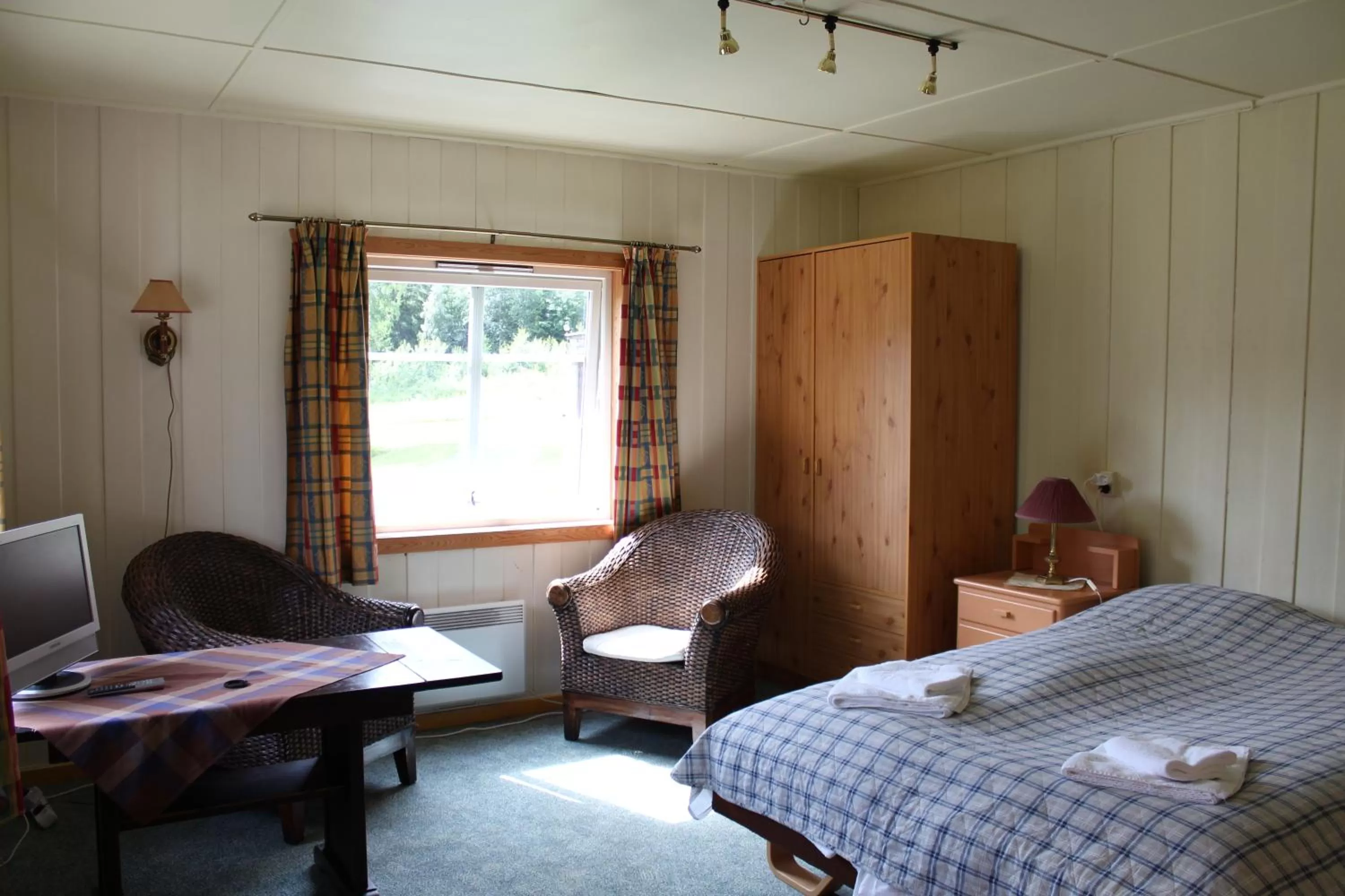 Day, Bed in Smedsgården Hotel