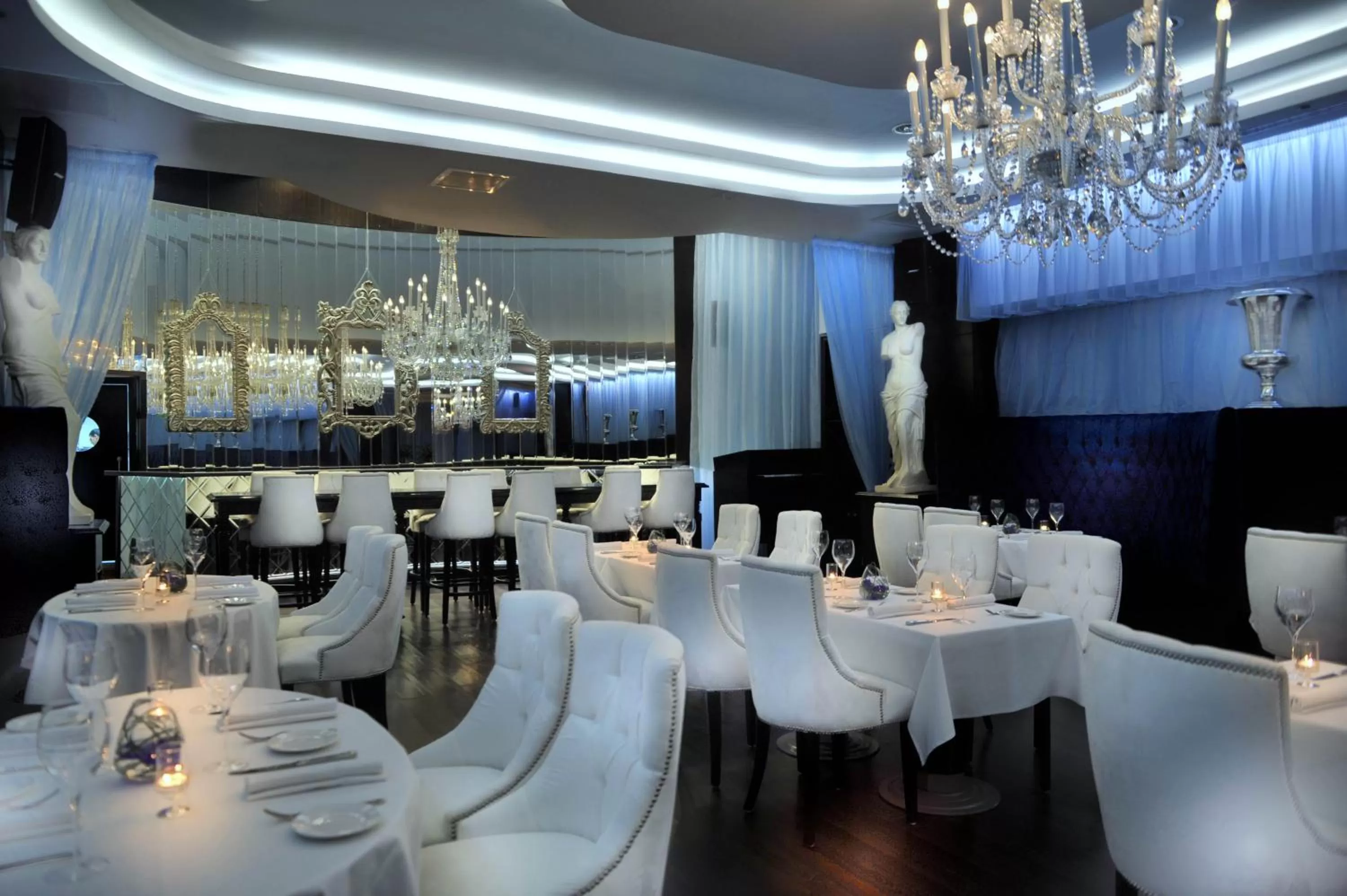 Restaurant/places to eat in Sun City Hotel - The Gabriel