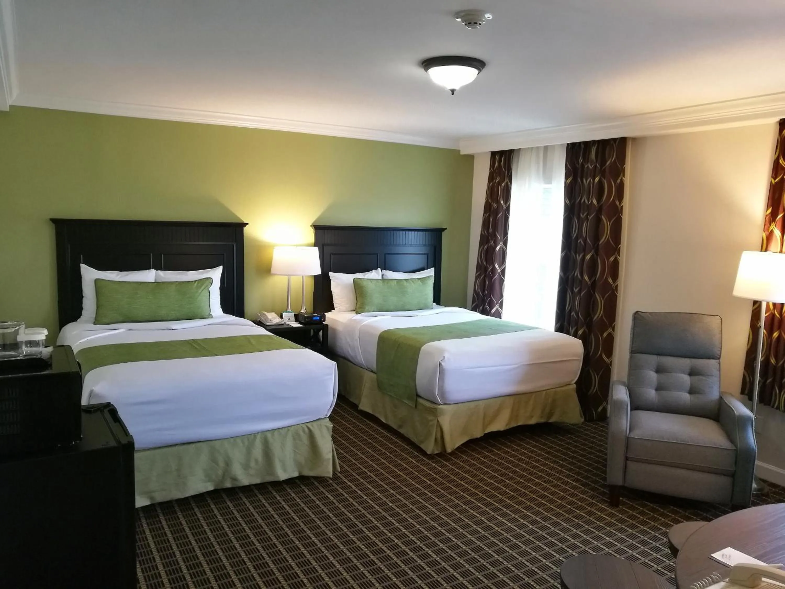 Bedroom, Bed in The Wilshire Grand Hotel