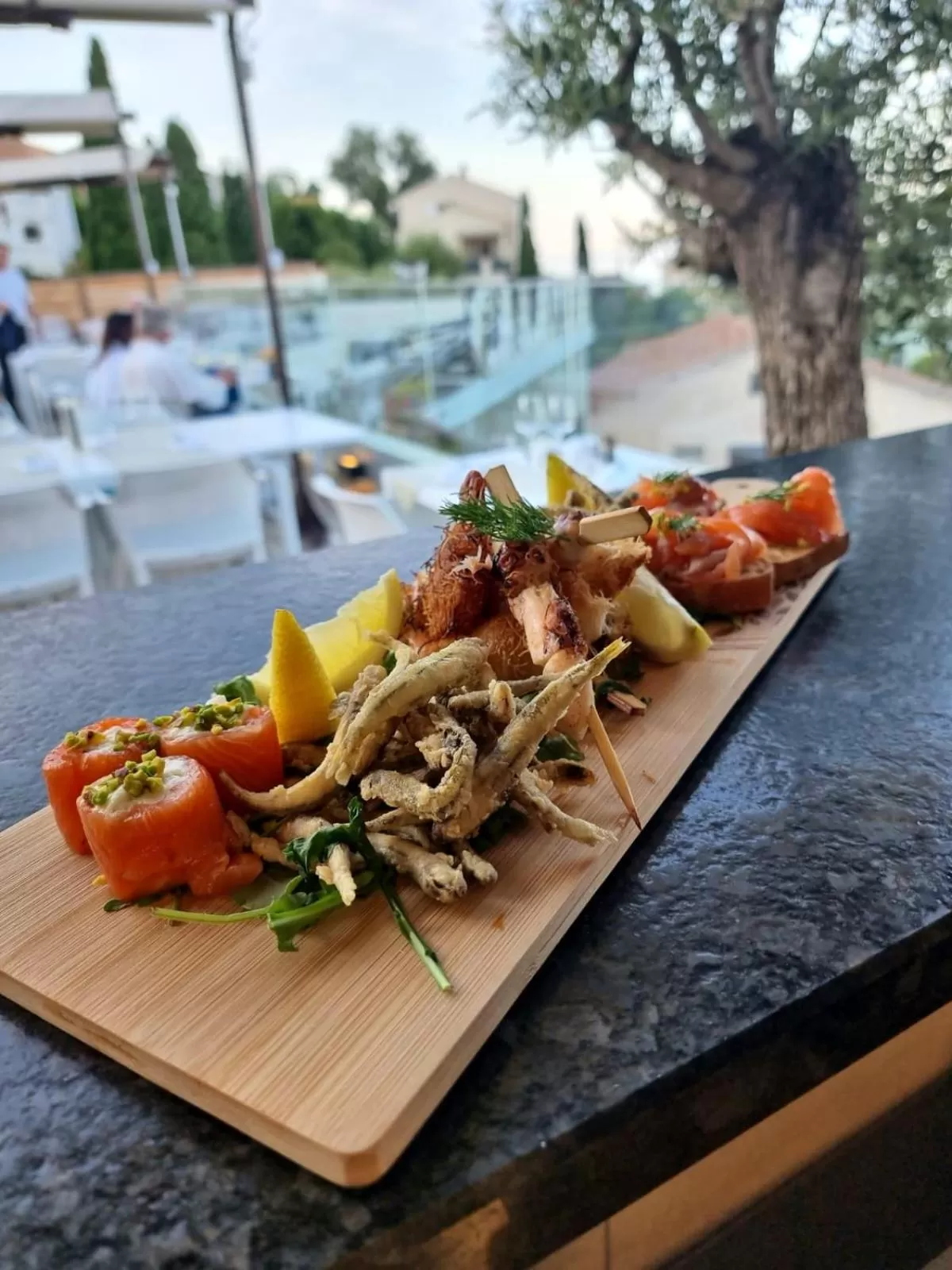 Restaurant/places to eat, Food in Hôtel Calavita Rooftop & Spa