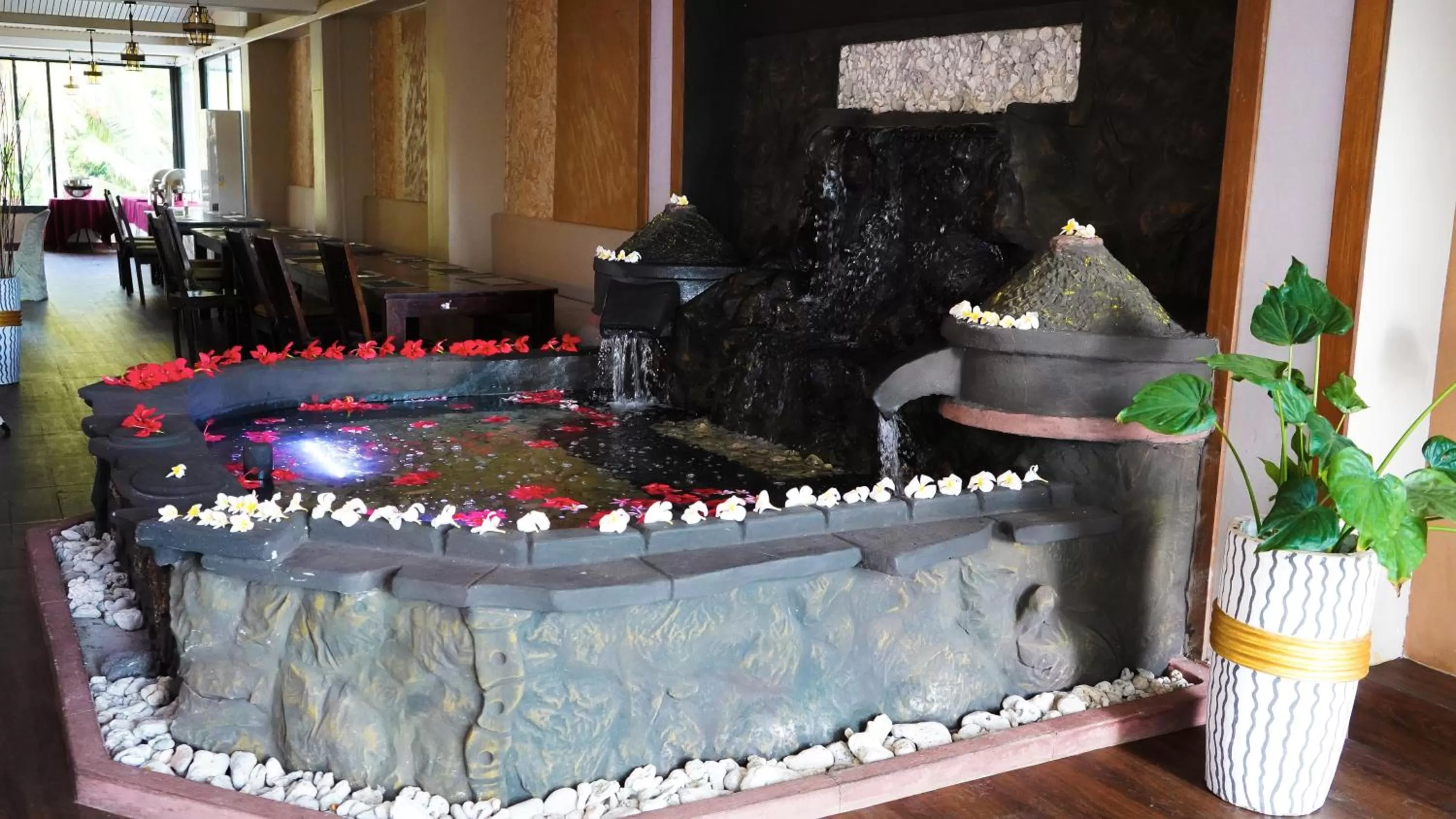 Restaurant/places to eat in Golden Tulip Grande Comore Moroni Resort & Spa