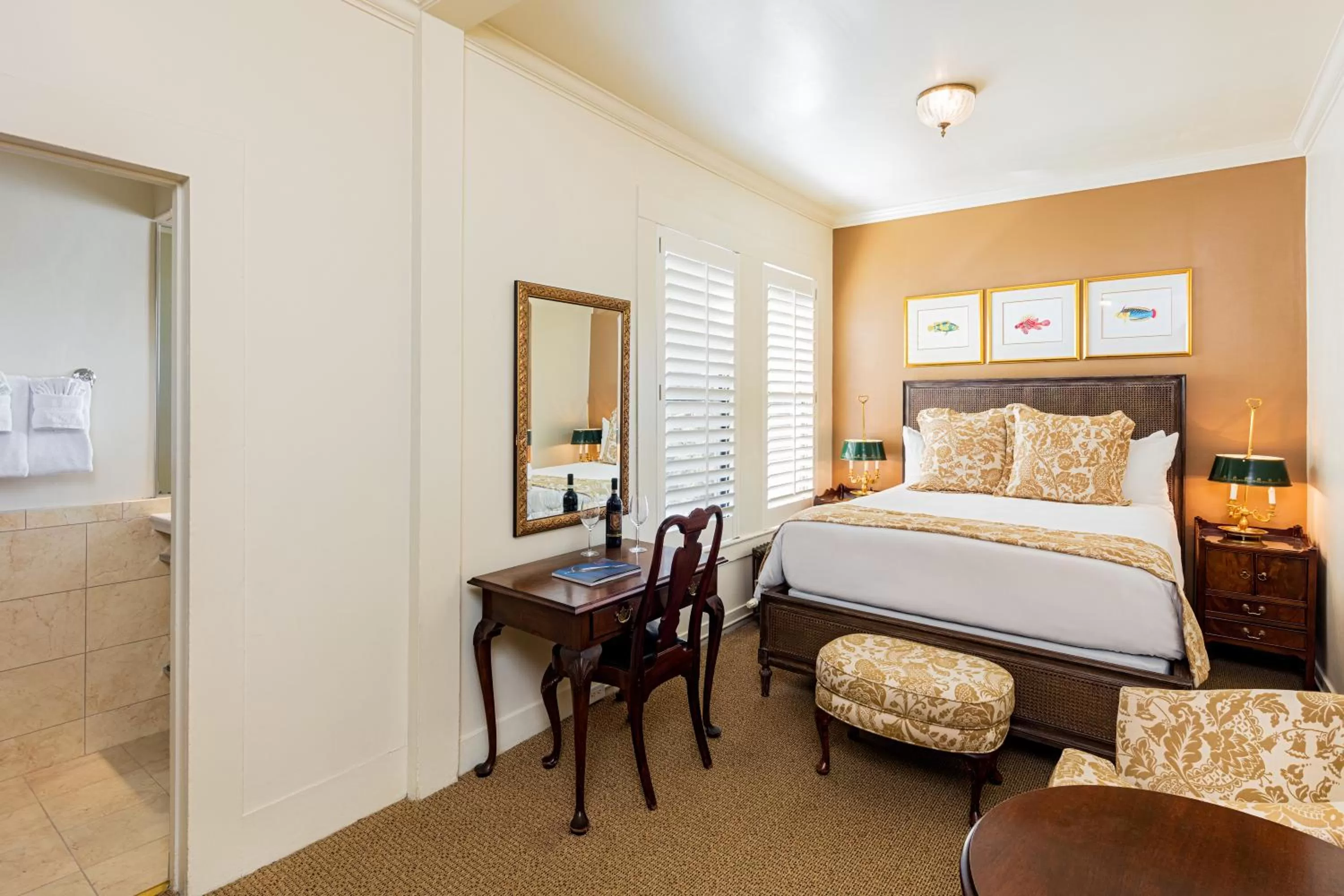 Standard Queen Room in Pine Inn - Carmel