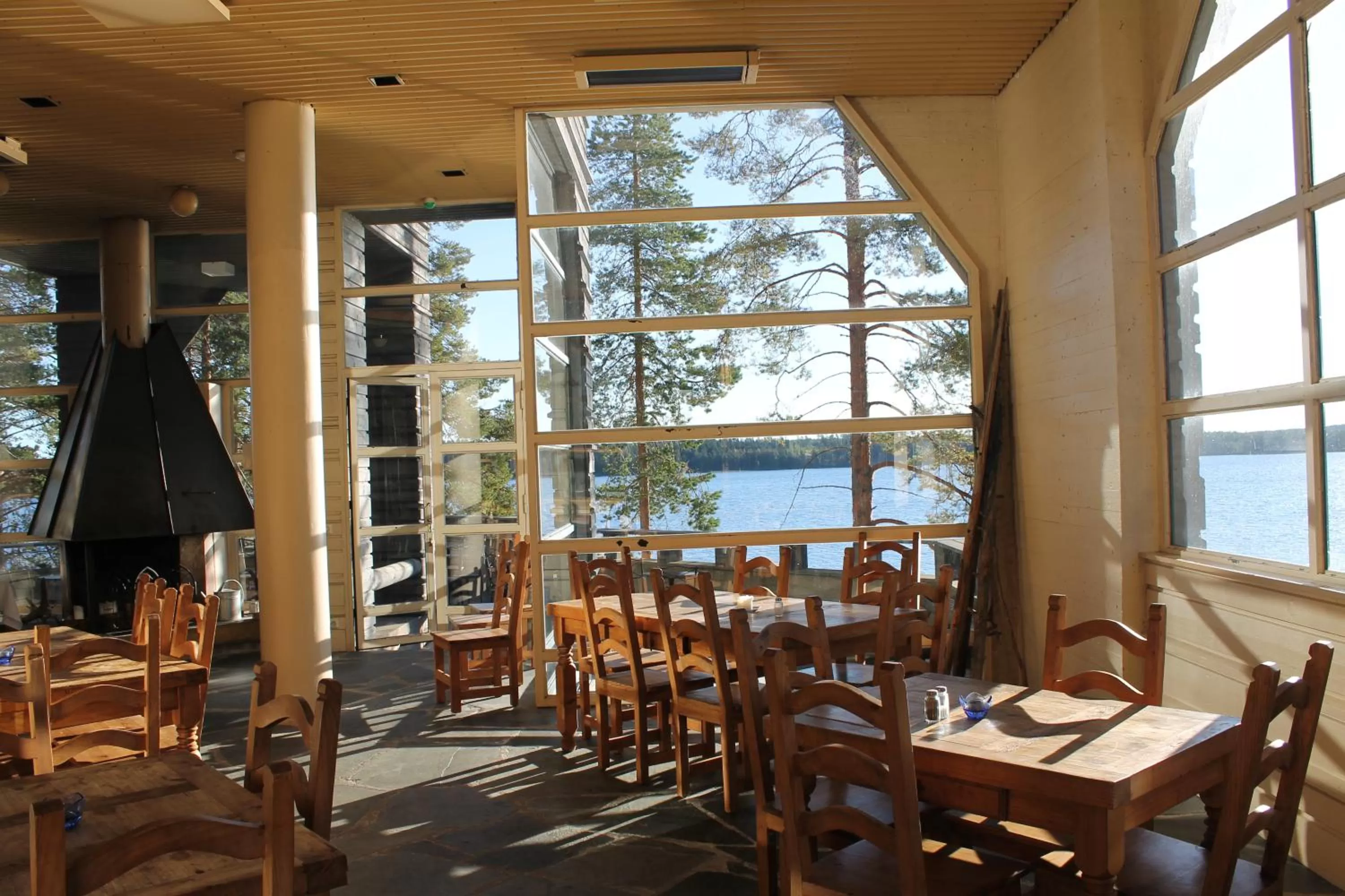 Restaurant/places to eat in Hotel Kalevala