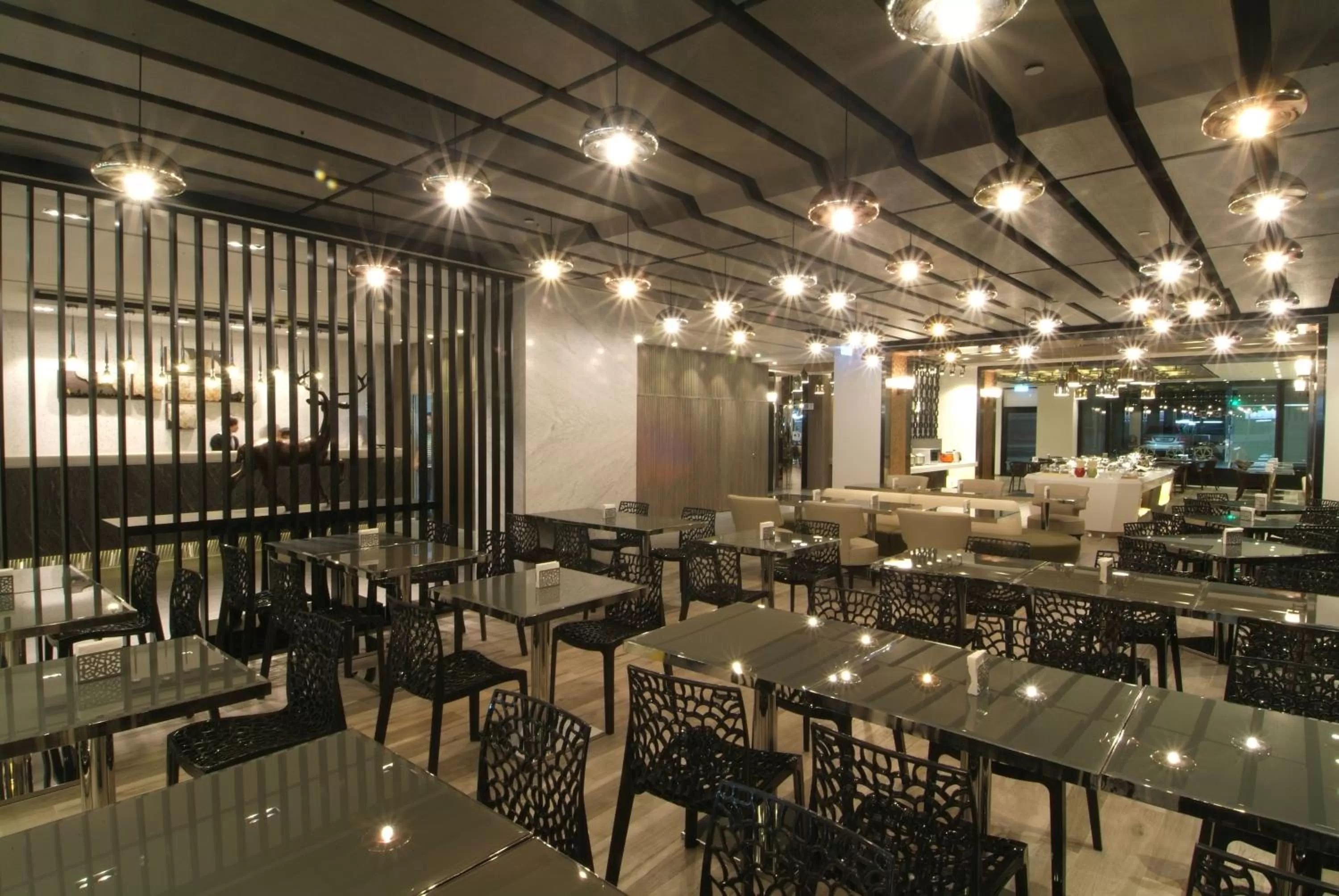 Lounge or bar in The Cloud Hotel