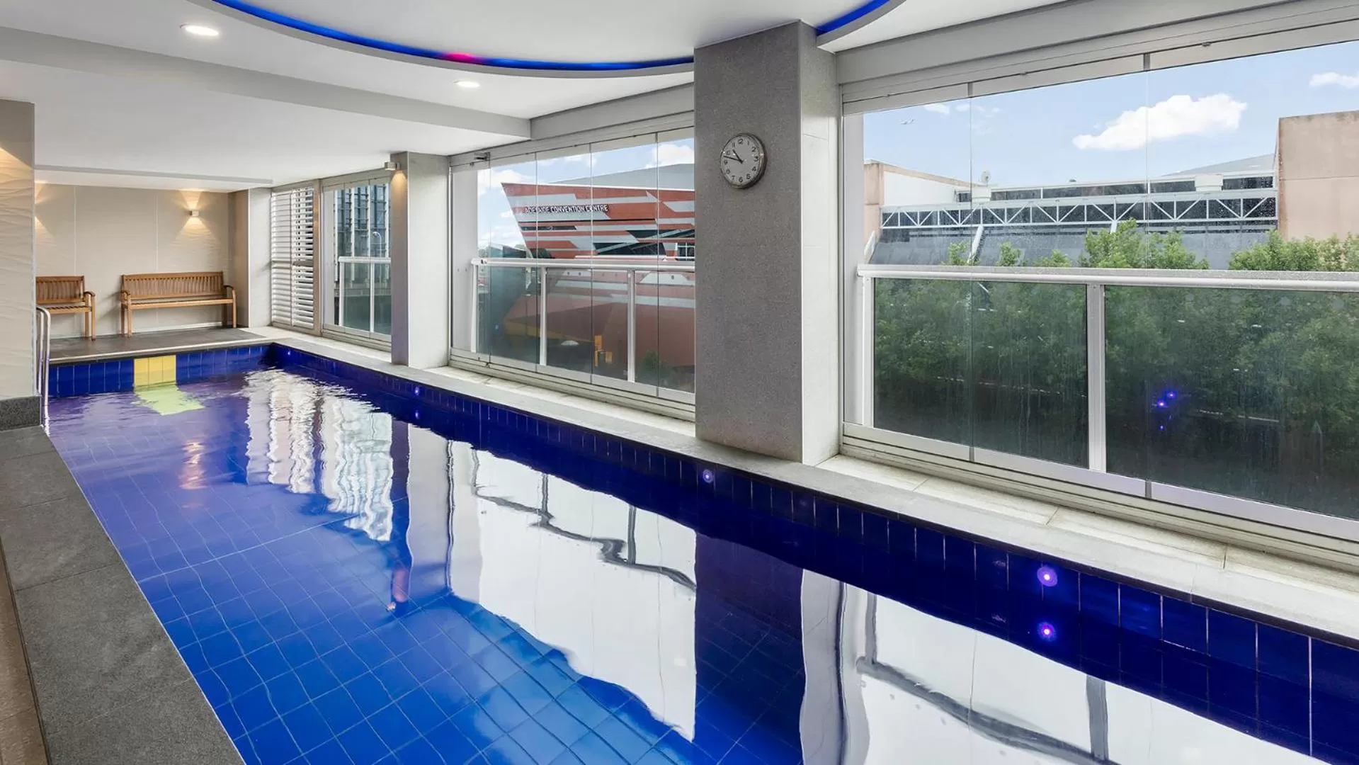 Swimming pool in Oaks Adelaide Embassy Suites