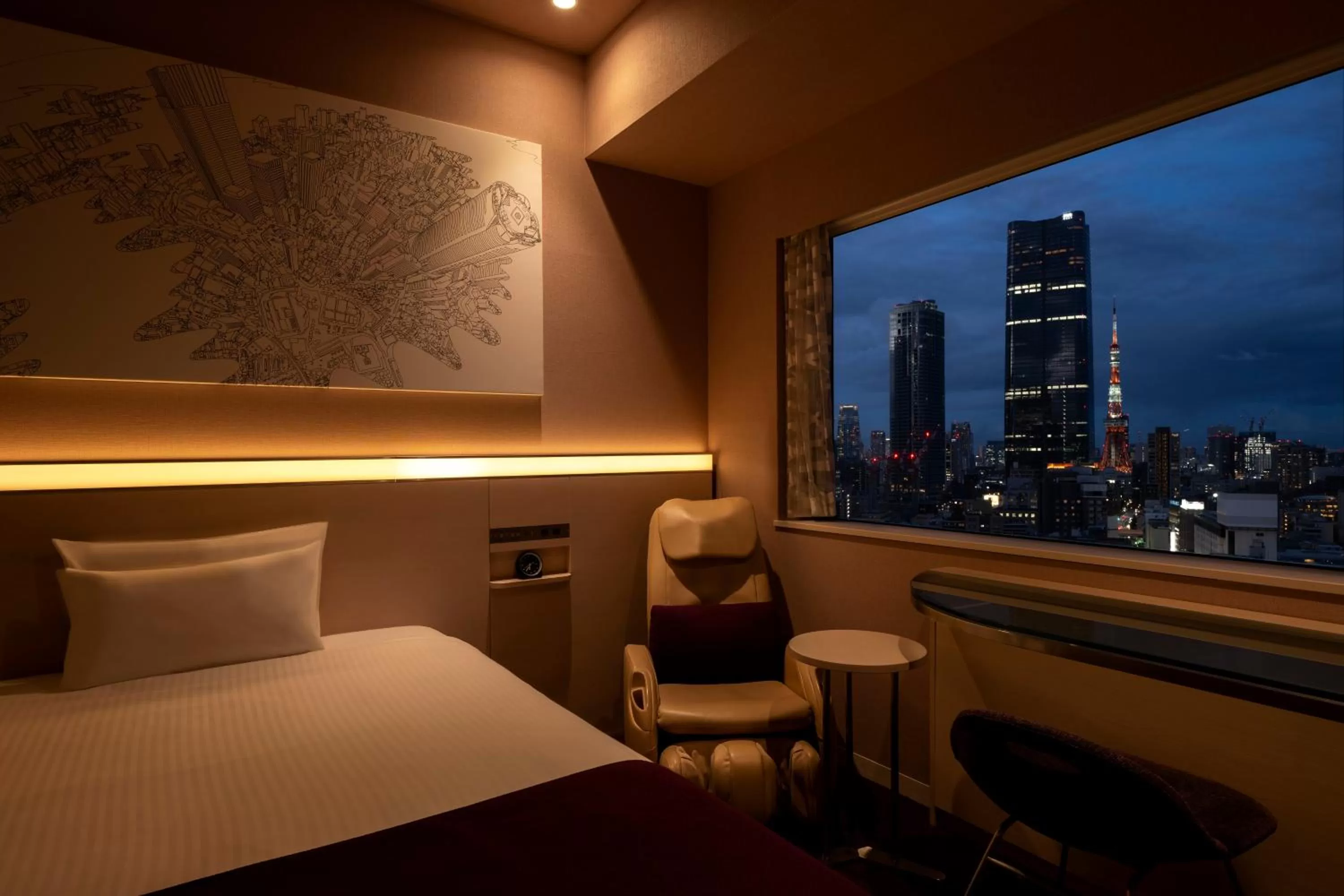 Photo of the whole room, Bed in remm Roppongi