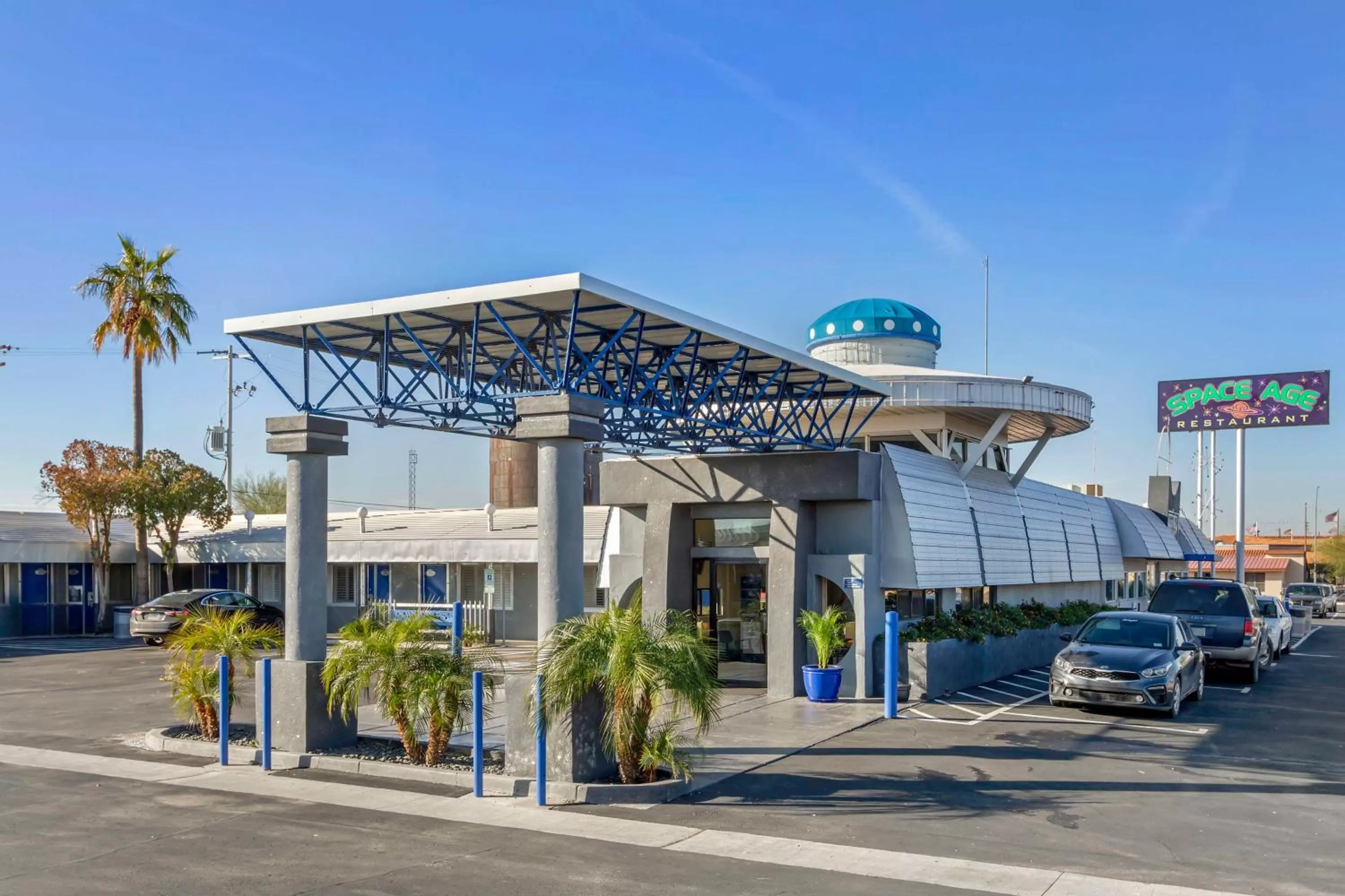 Property building in Best Western Space Age Lodge