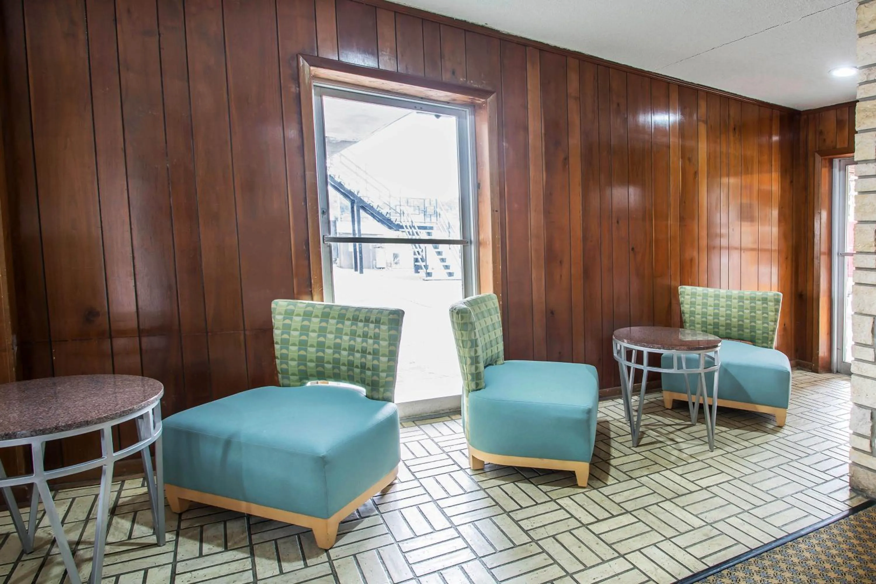 Lobby or reception in Rodeway Inn & Suites Winter Haven Chain of Lakes