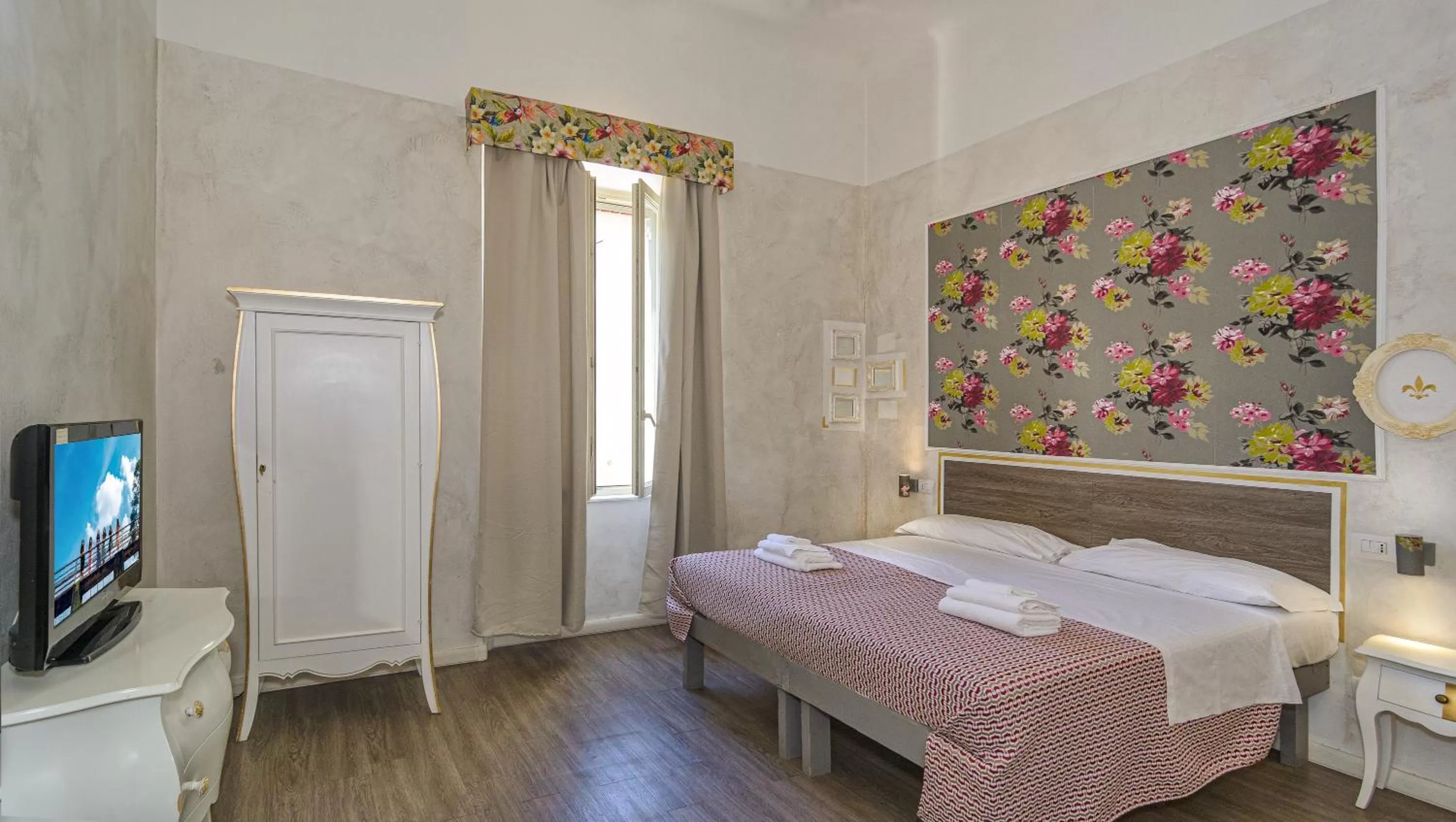 Bedroom, Bed in B&B Relais Inn Lucca