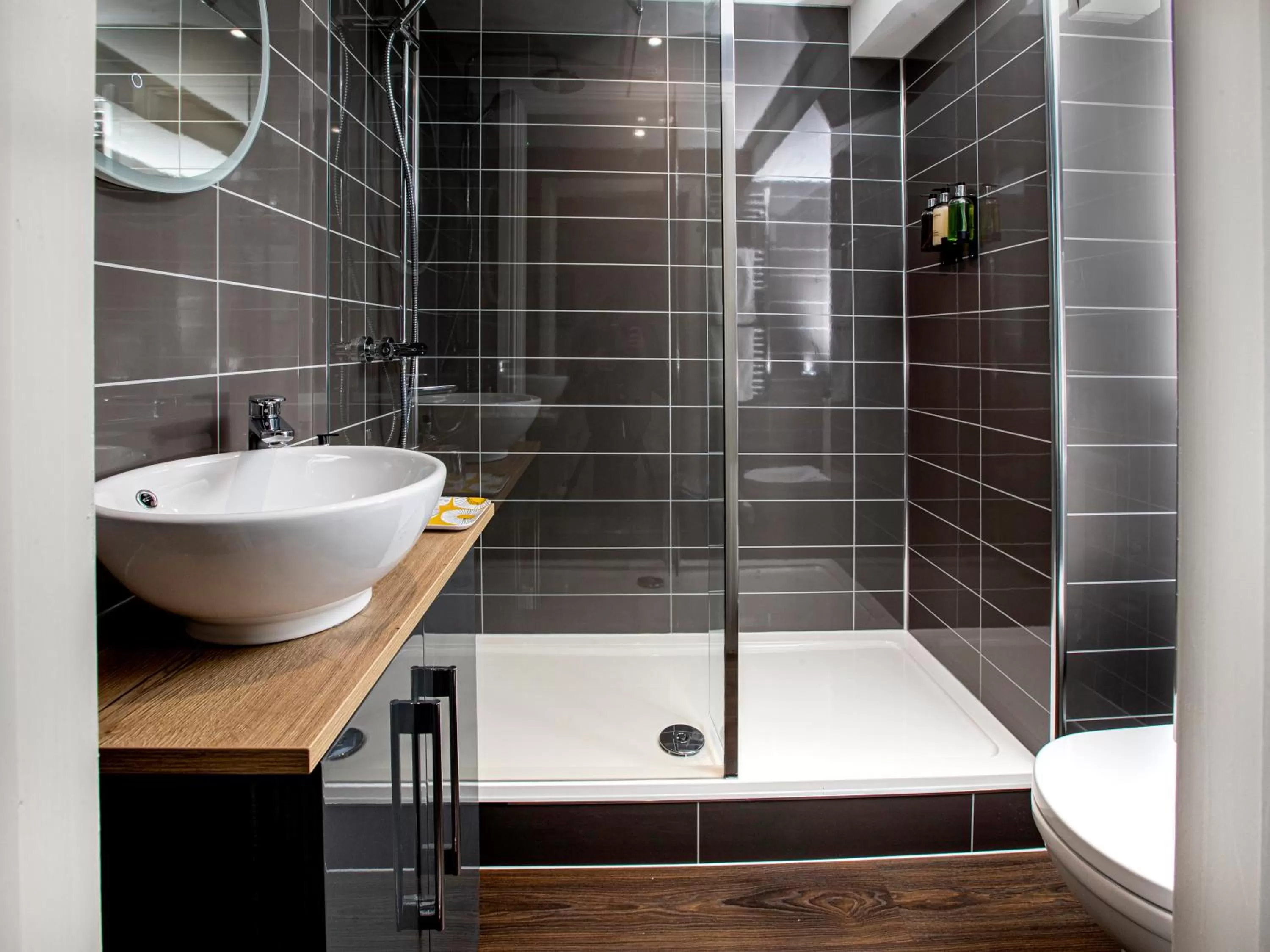 Bathroom in The Fleece Inn