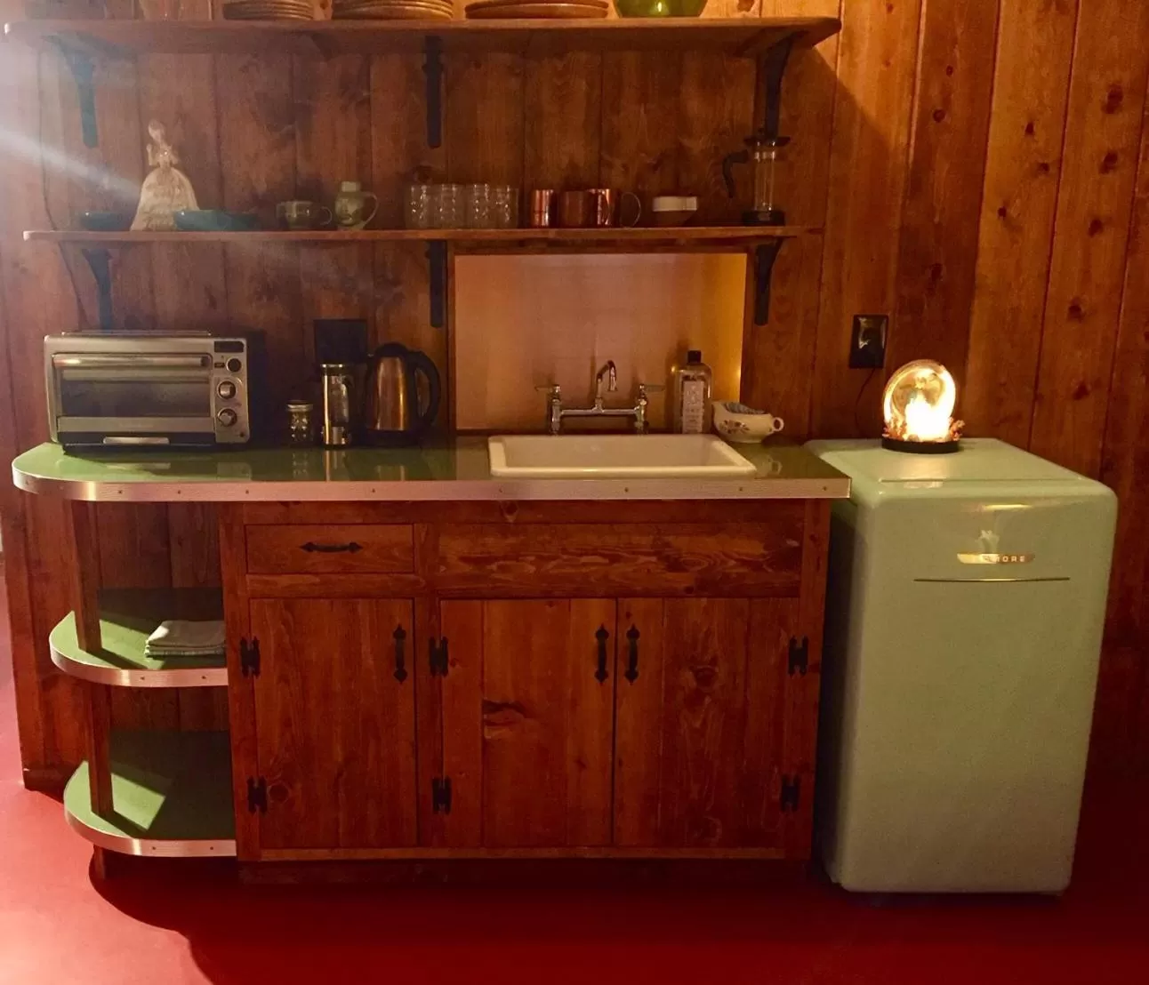 Kitchen/Kitchenette in Joshua Tree Ranch House