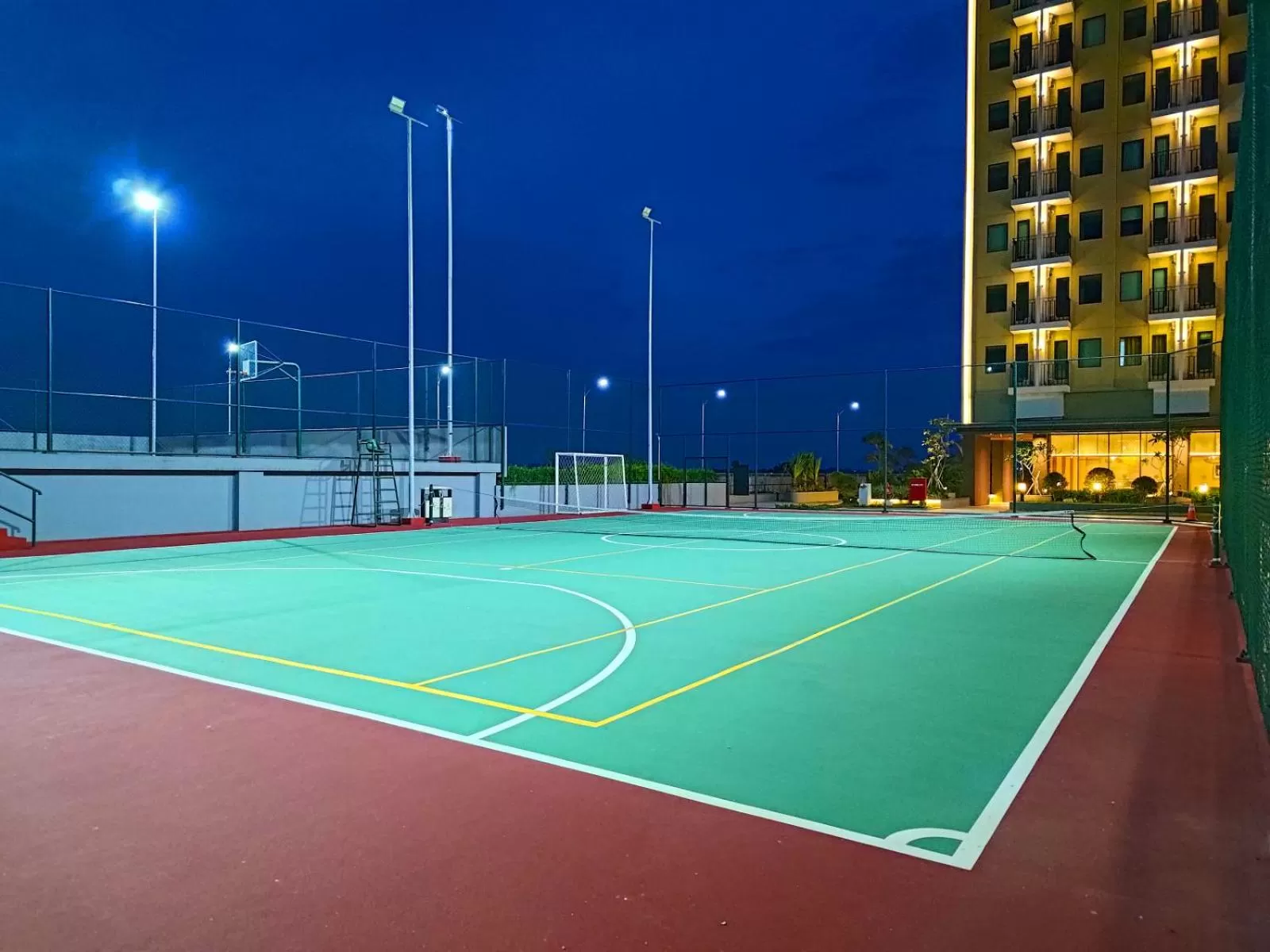 Tennis court in Hotel Osaka PIK2