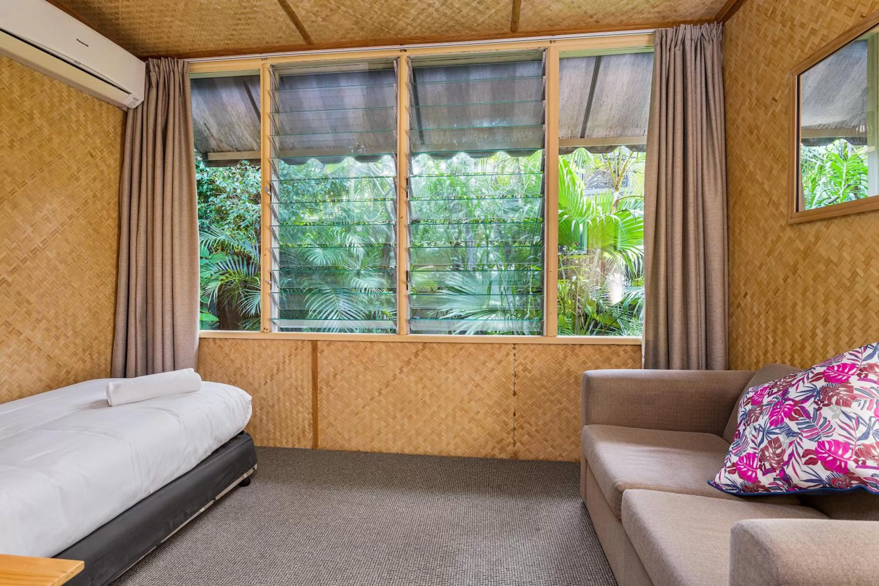 Bed in Tallow Beach Motel