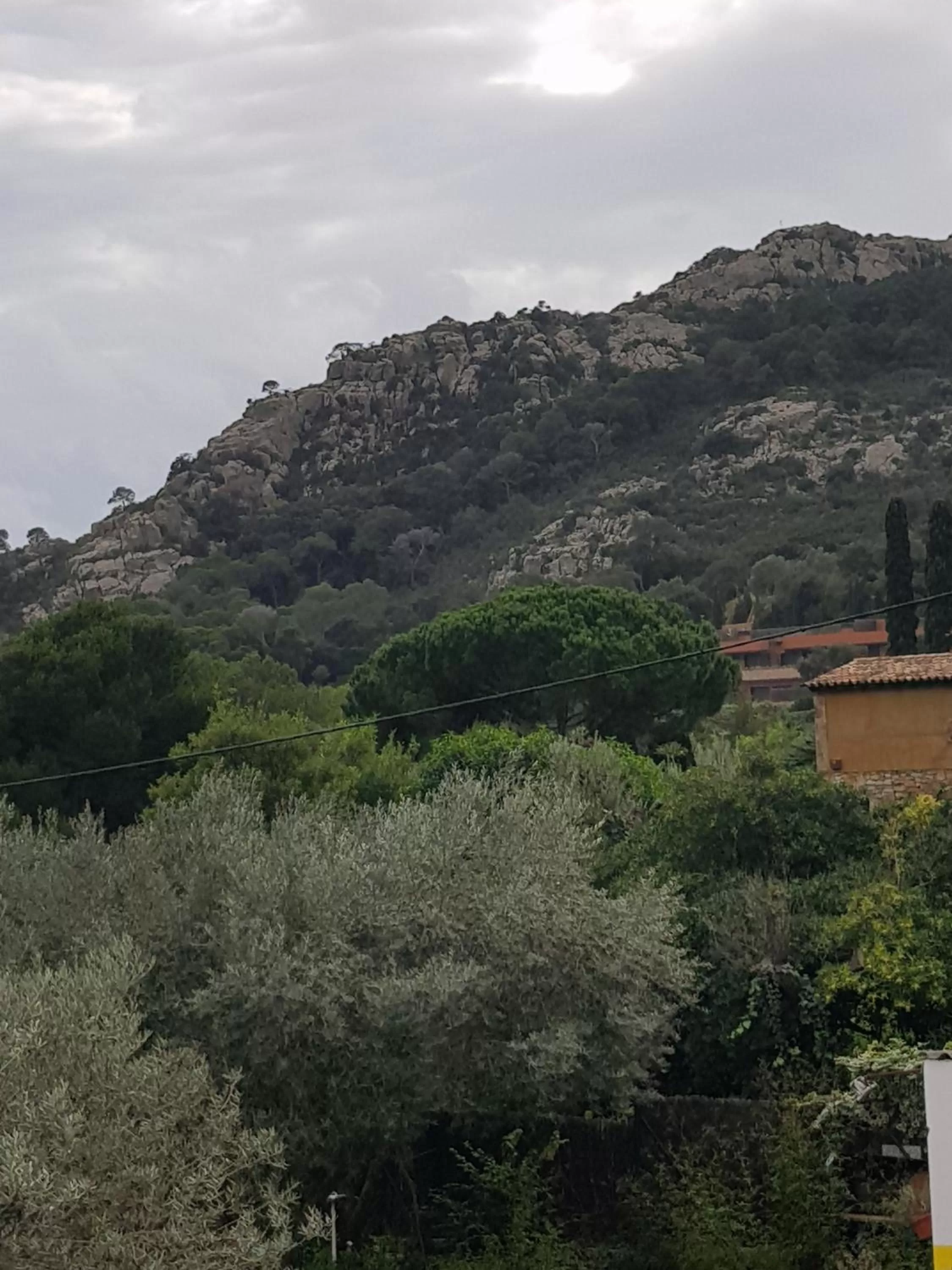 Mountain View in Hostal Ondina