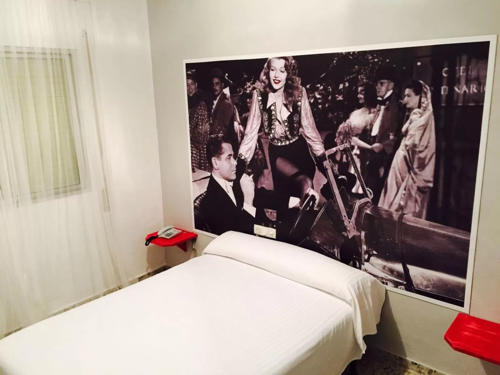 Photo of the whole room, Bed in Hotel Sur Utopia