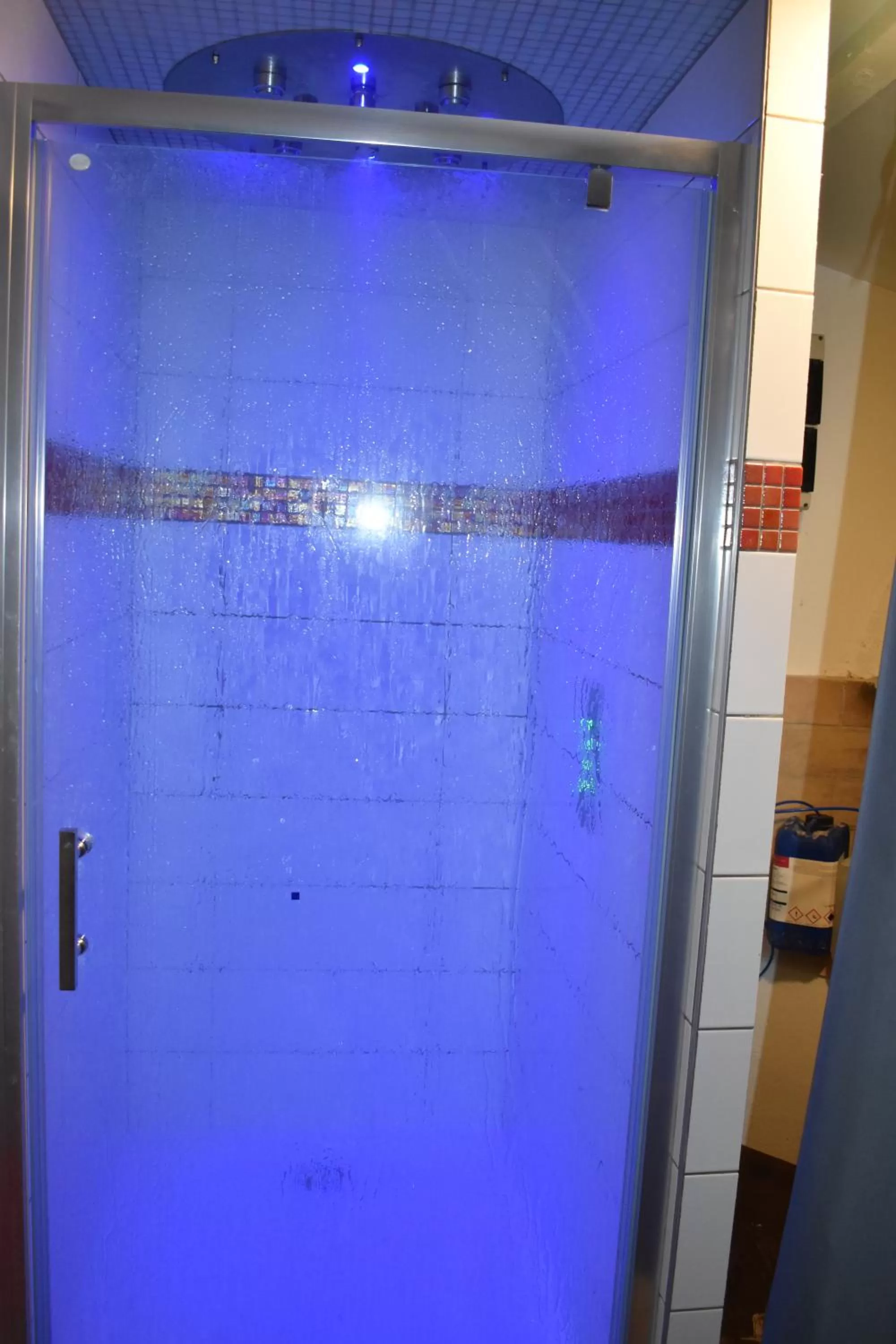 Spa and wellness centre/facilities, Bathroom in Chez Augustin