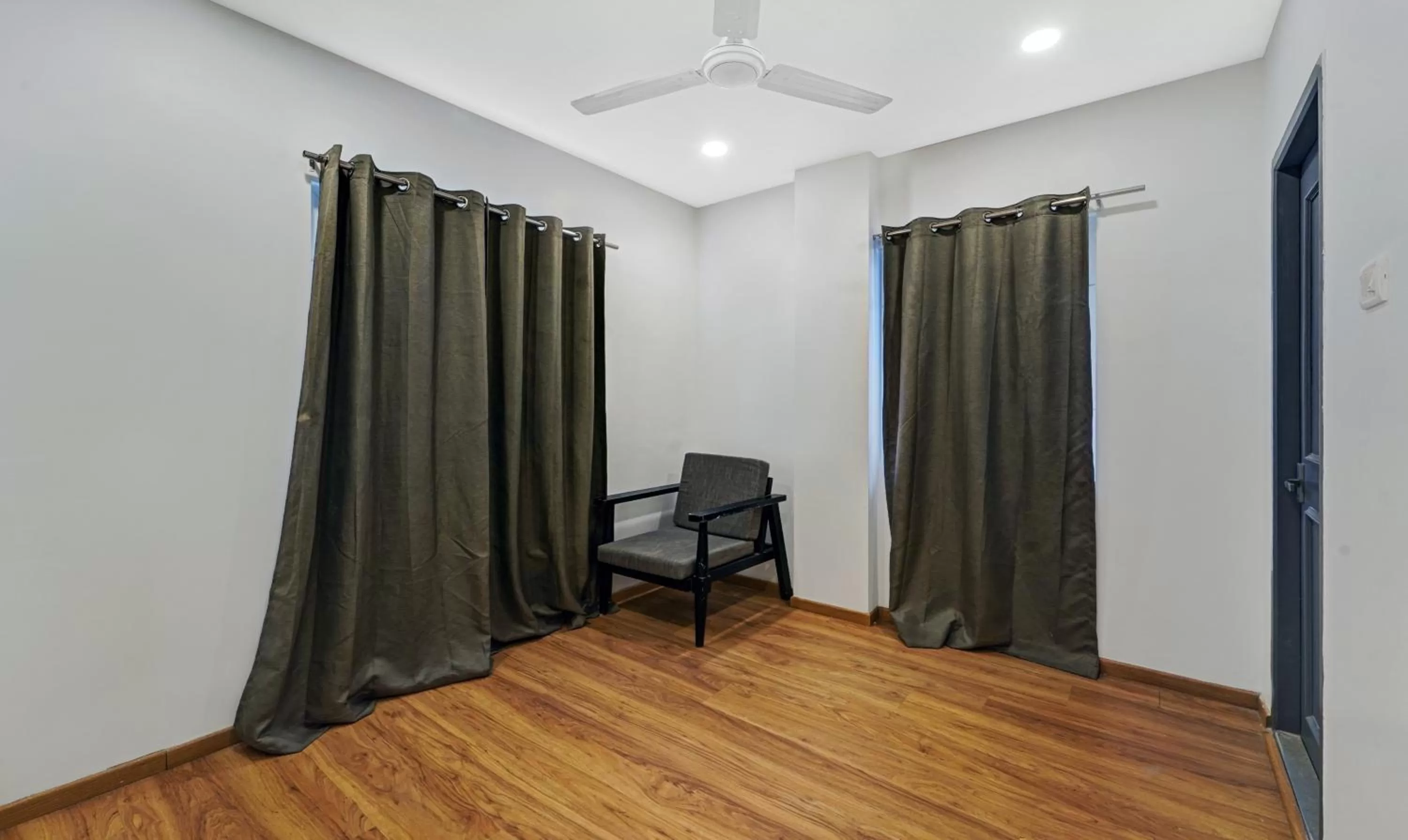 Seating area in UPAR Hotels Thoraipakkam, OMR