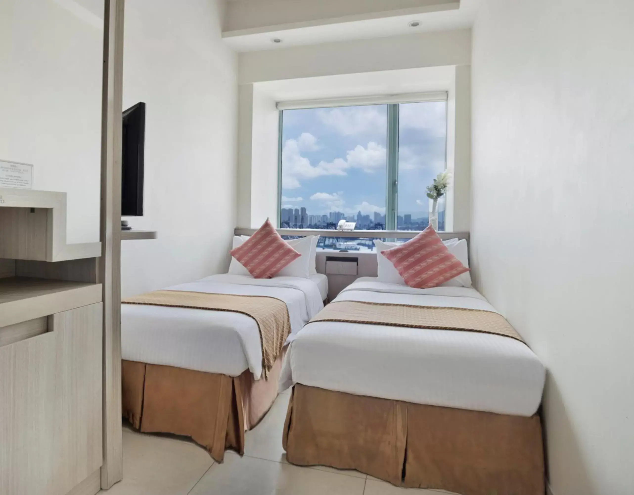 Standard Twin Room in Rambler Oasis Hotel Standard Twin Room in Rambler Oasis Hotel