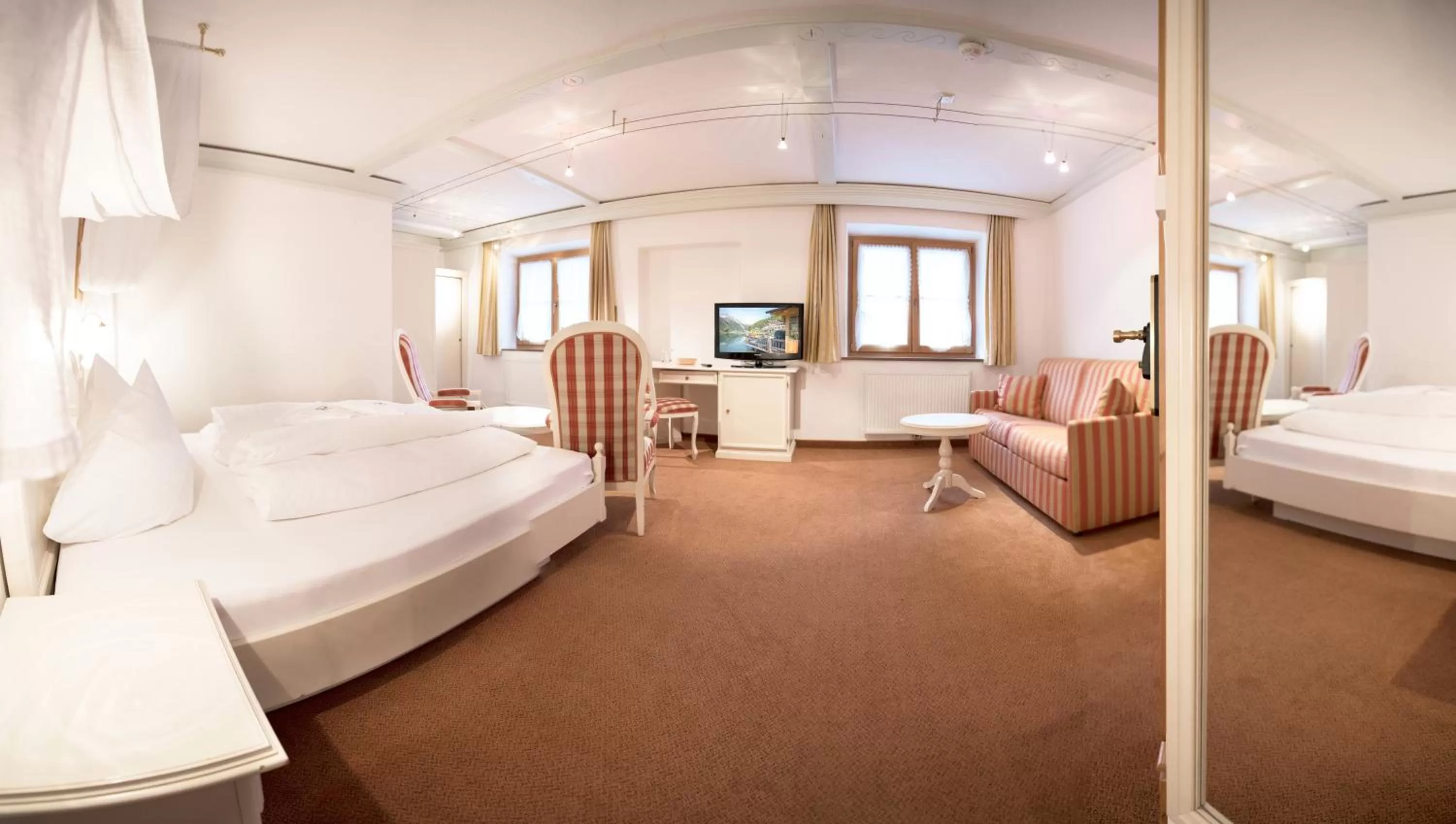 Bed in Die Post am Ortler