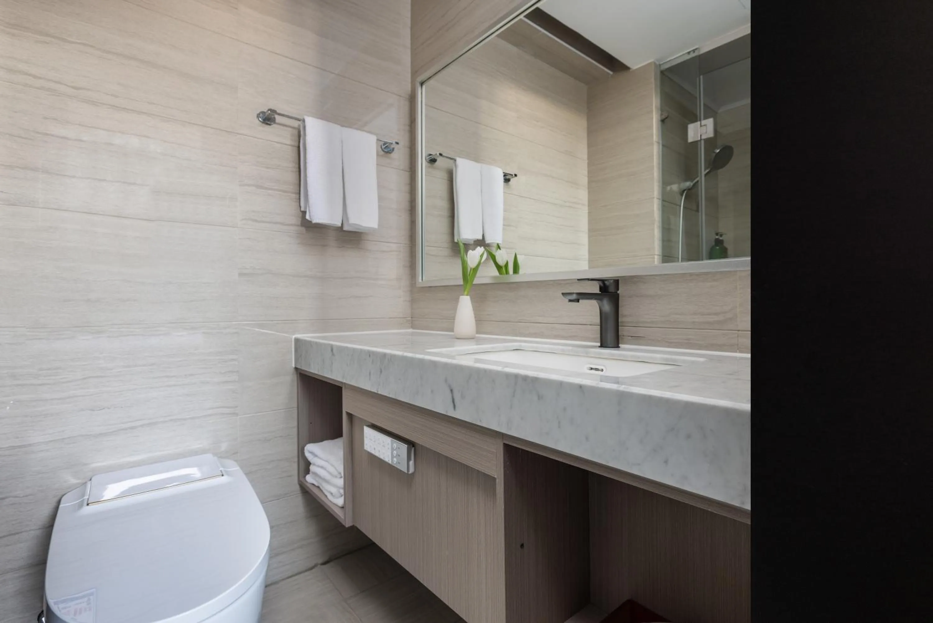 Toilet in Bali Yating Hotel