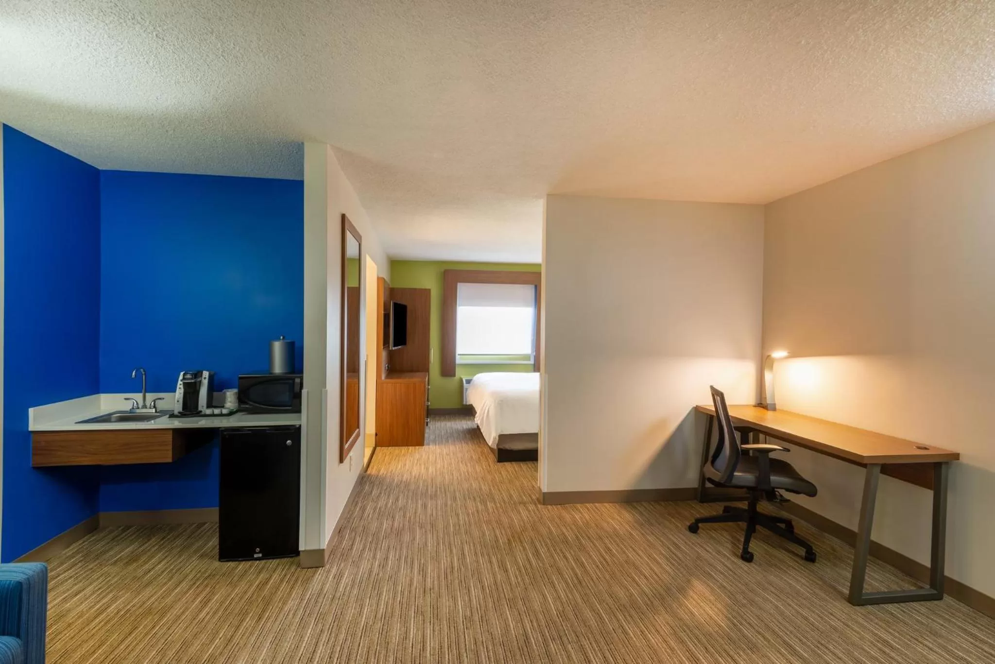 Photo of the whole room in Holiday Inn Express Vermilion by IHG