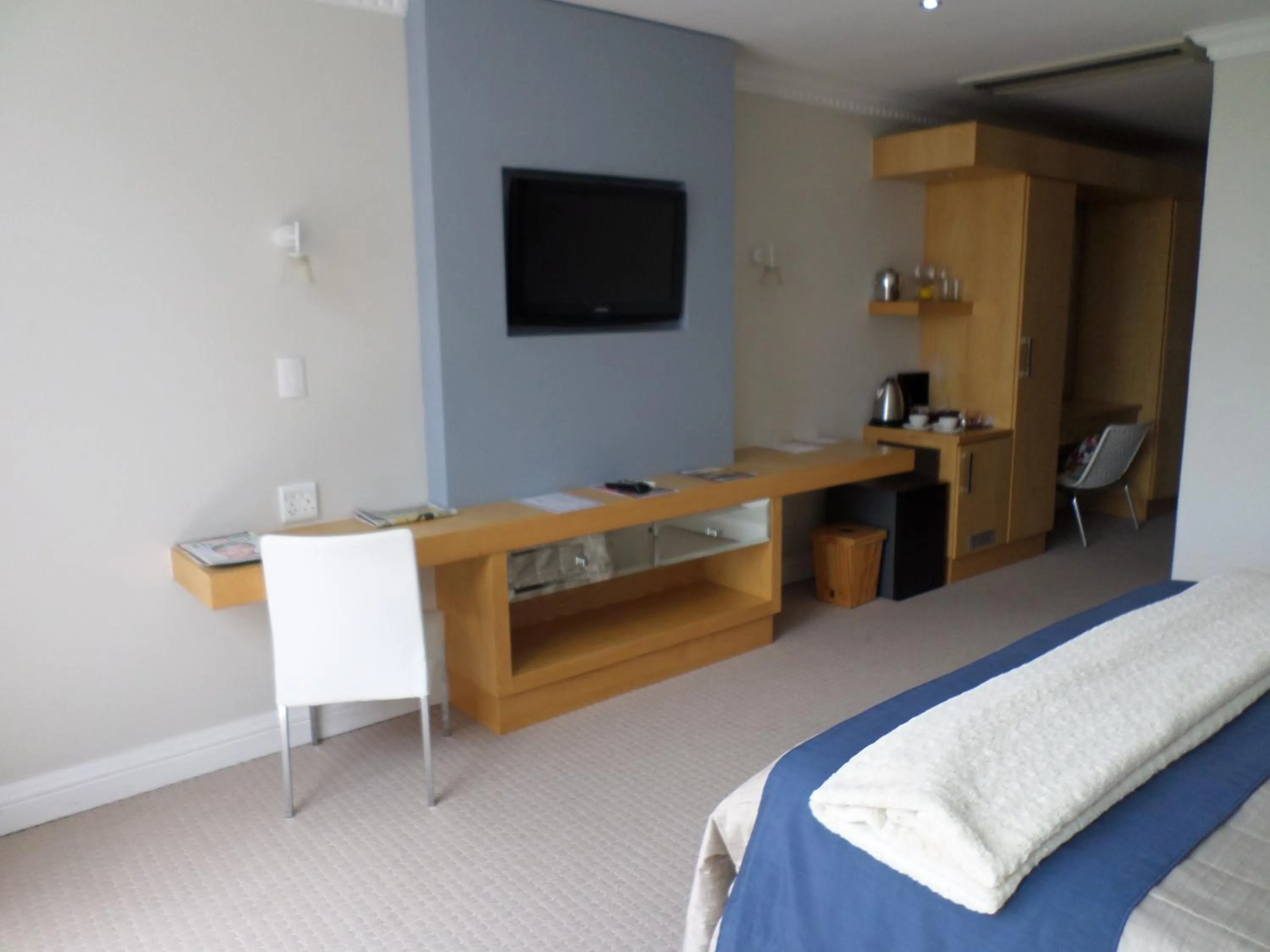 TV and multimedia in Isango Gate