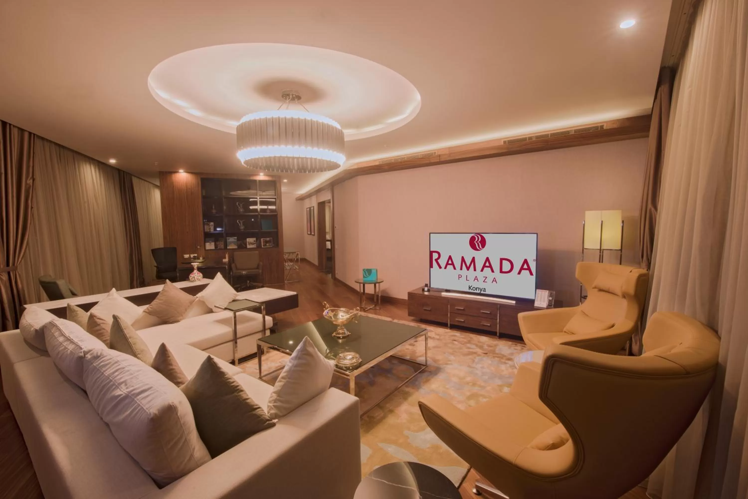 Coffee/tea facilities in Ramada Plaza By Wyndham Konya