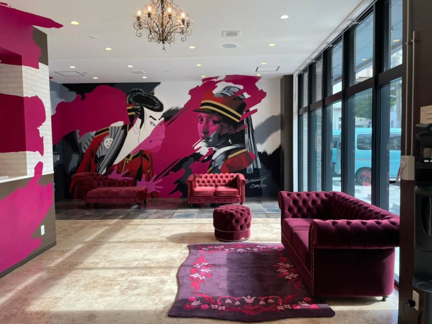 Lobby or reception in New Normal Hotel in NAMINOUE ニューノーマルホテルイン波の上
