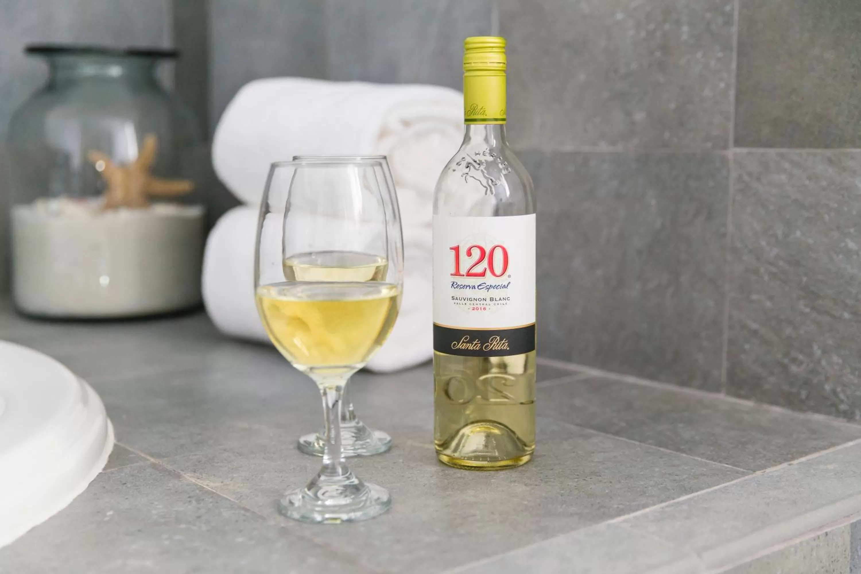 Bathroom in The Platinum Pebble Boutique Inn - Adults Only Property