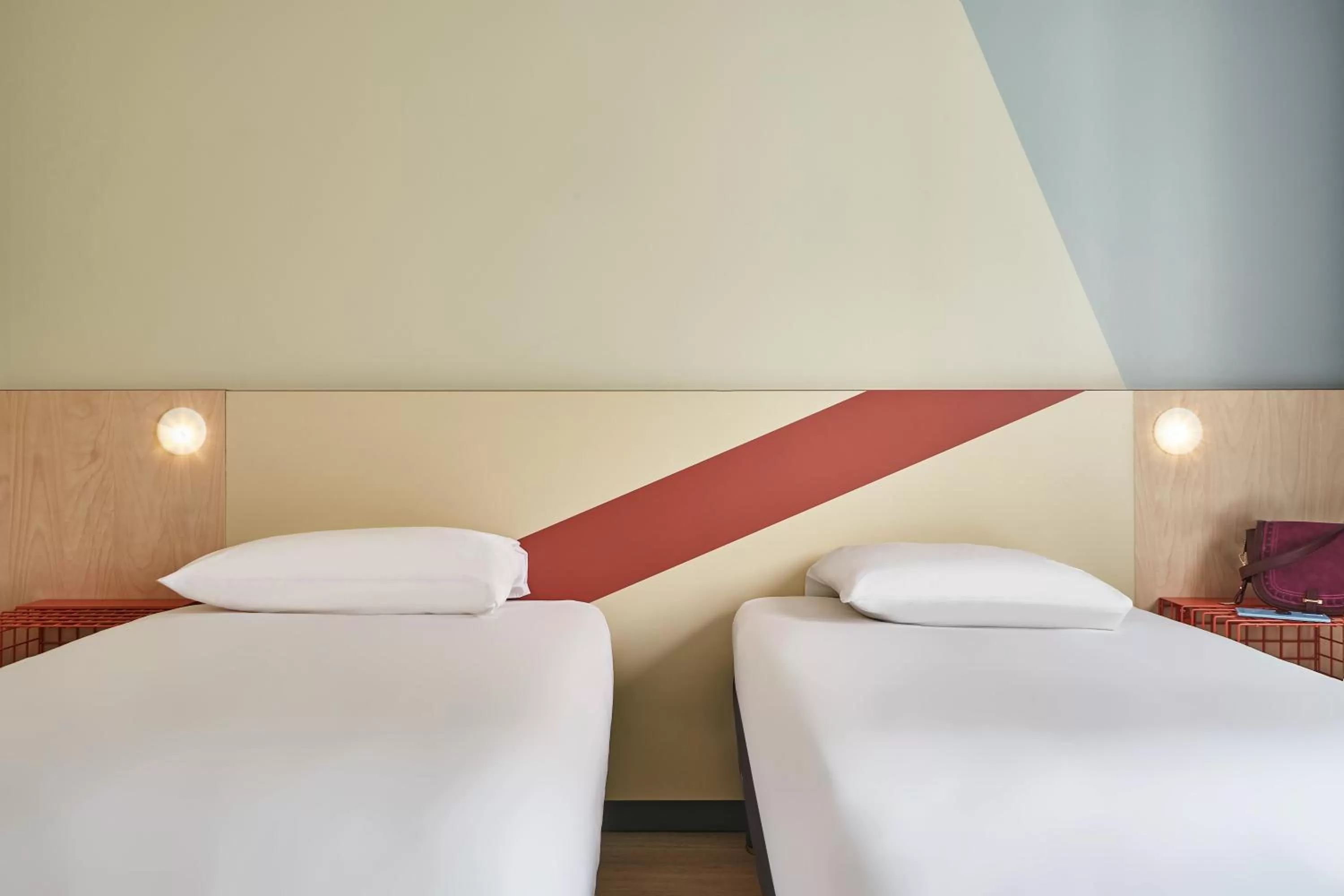 Bed in ibis budget Paris Porte d'Aubervilliers