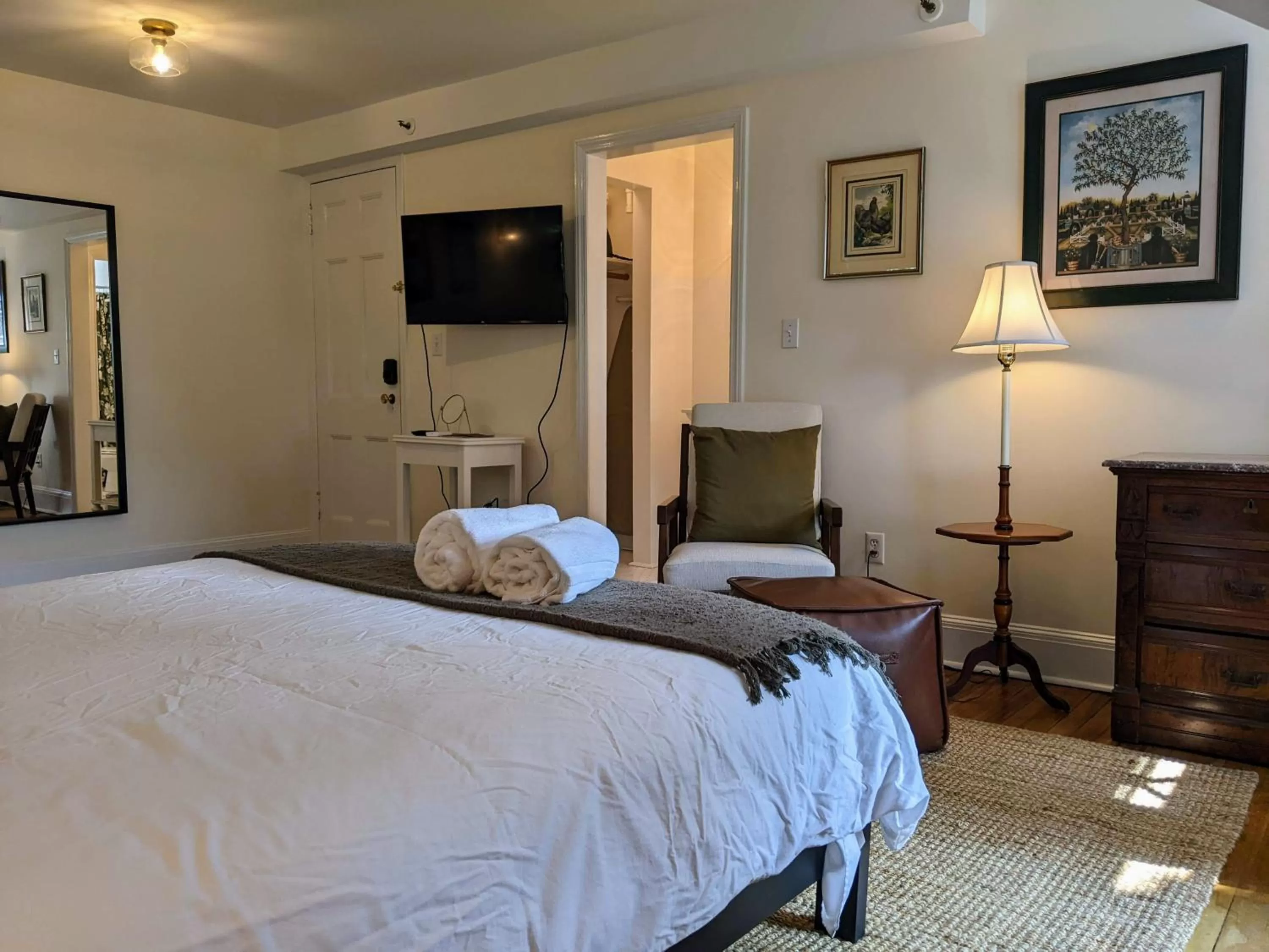 Bed in Stanton House Inn