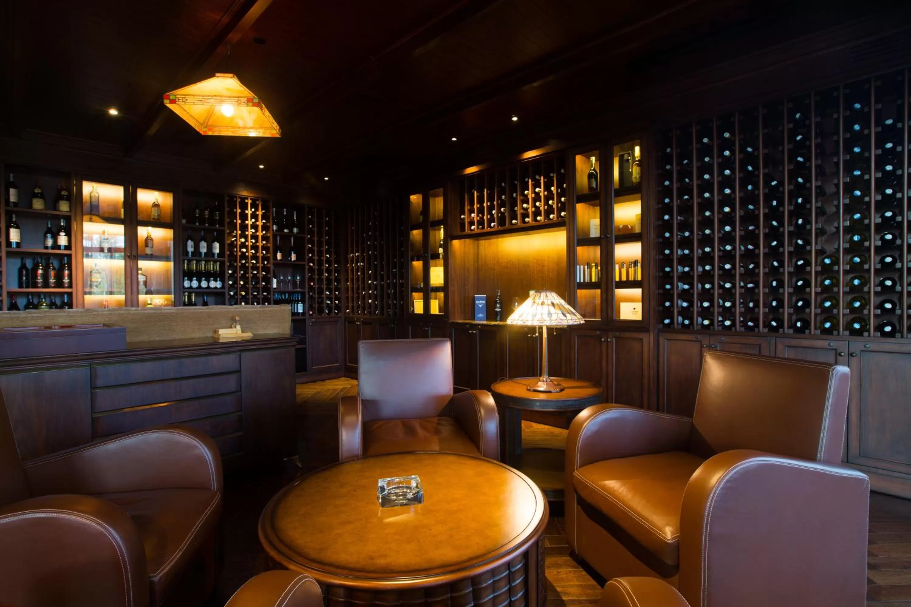 Library in Salinda Resort Phu Quoc - Sparkling Wine Breakfast