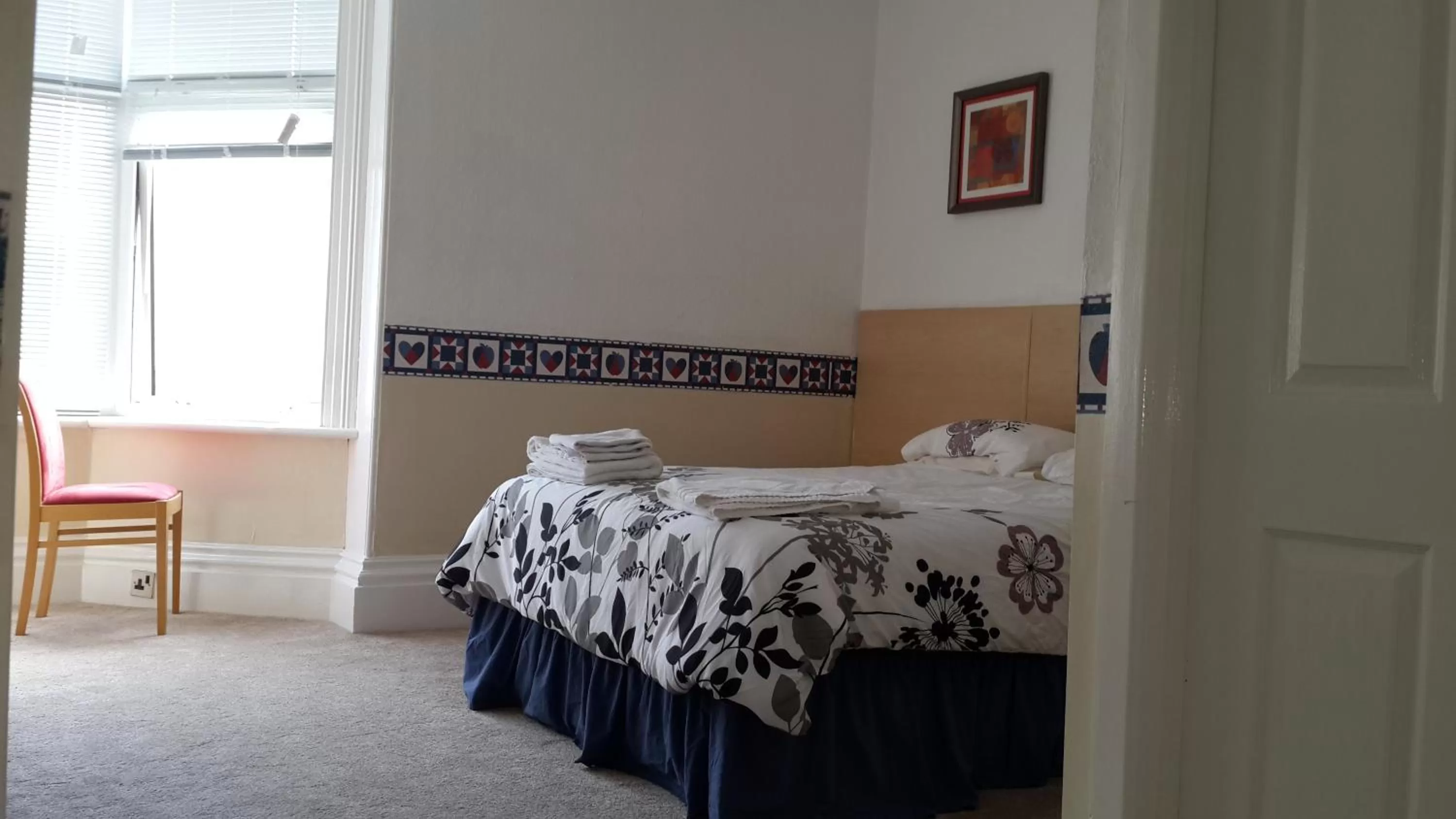 Bed in The Manchester Hotel