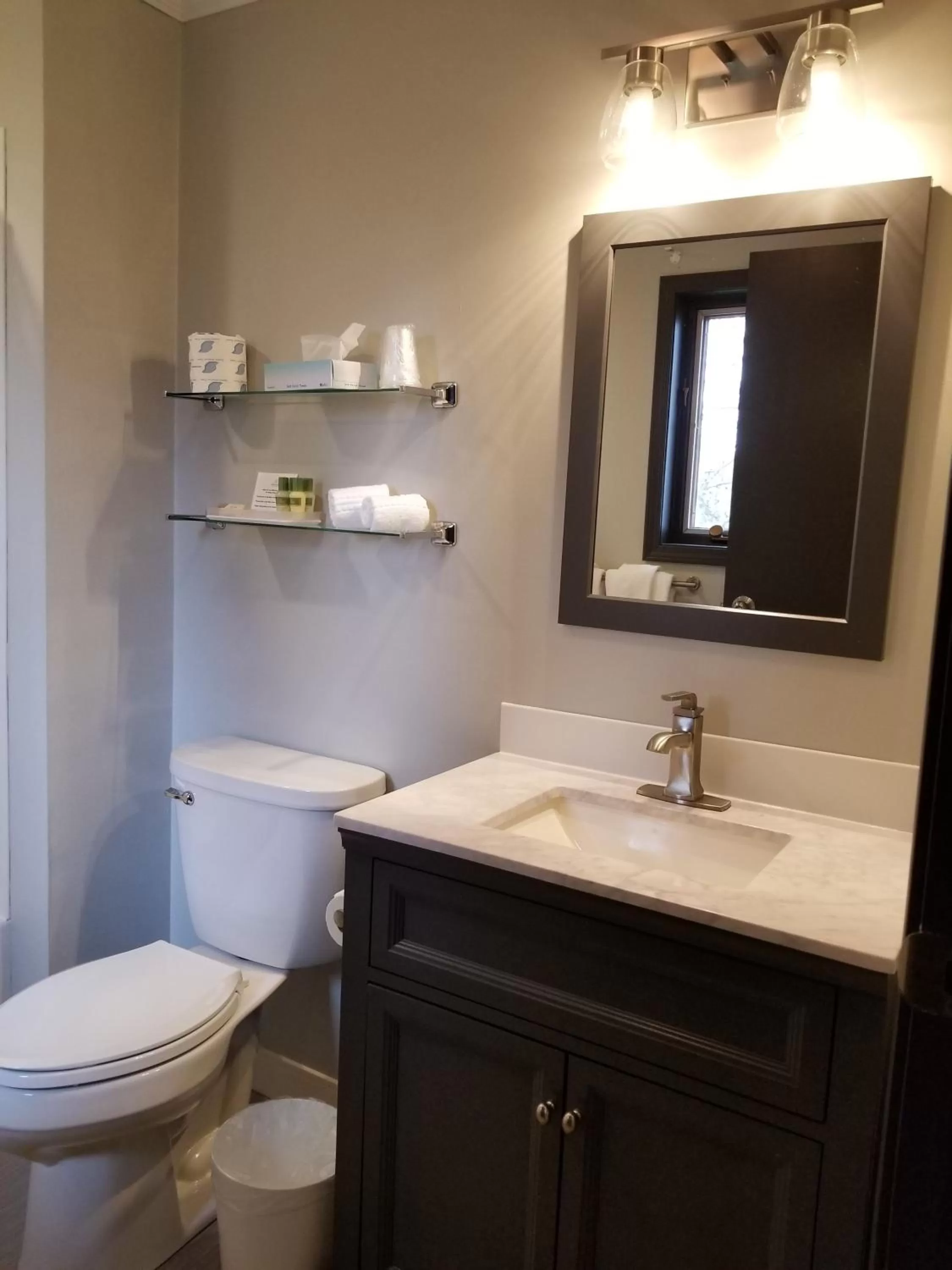 Shower in Cedar Creek