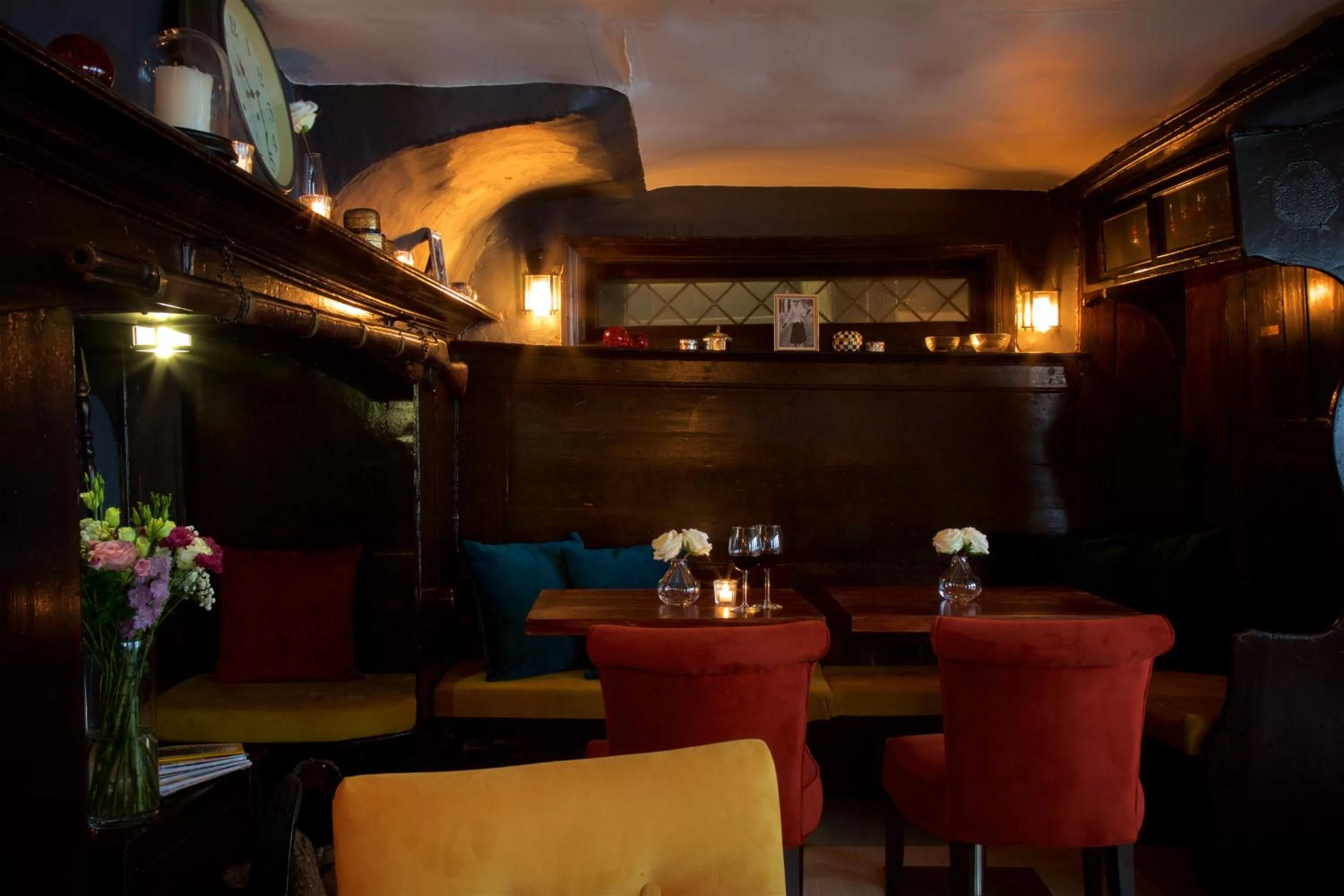 Lounge or bar in The Talbot Inn