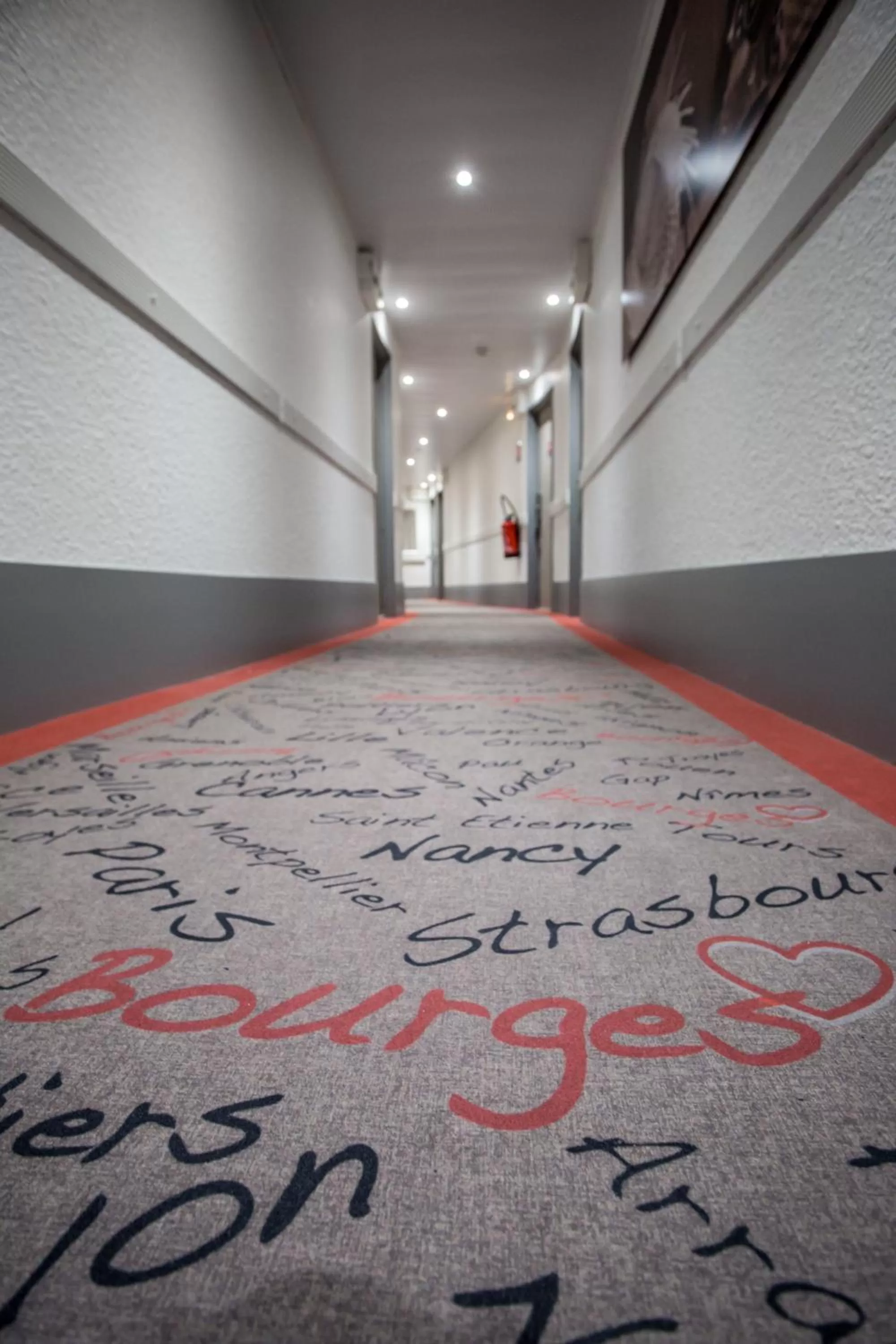 Area and facilities in Hôtel The Originals City Le Berry - proche centre-ville - Gare - parking - recharge véhicule