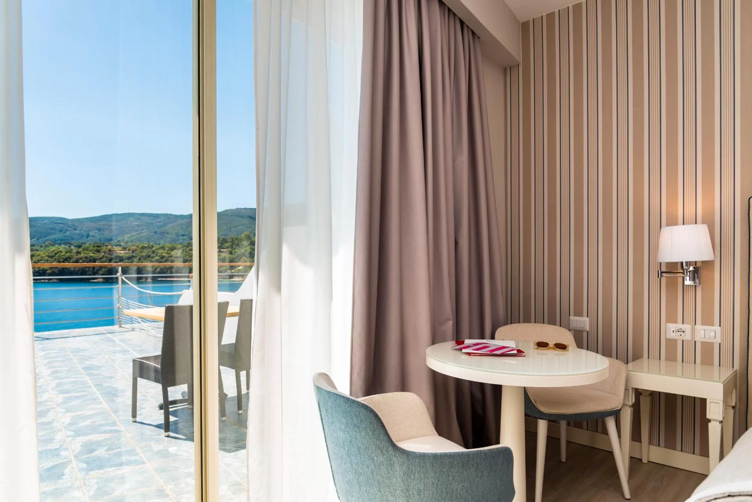 Seating area in Hotel Plaza