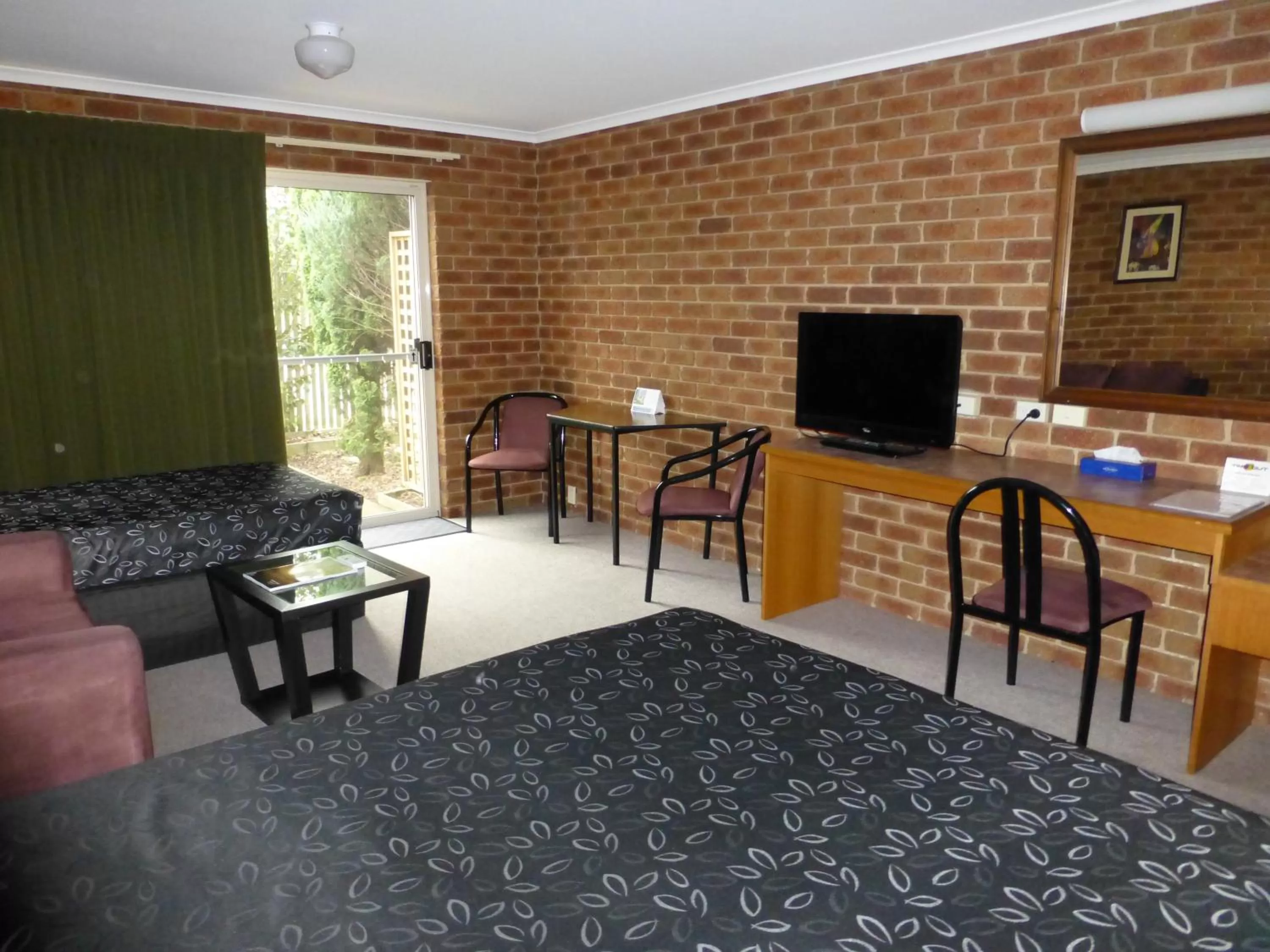 Photo of the whole room in Inverloch Central Motor Inn