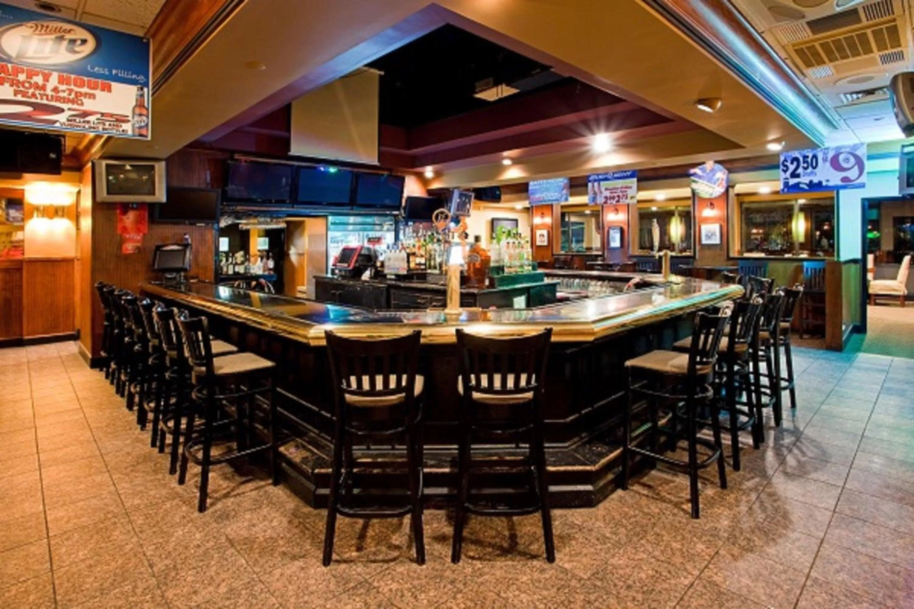 Lounge or bar in Holiday Inn Washington D.C. - Greenbelt Maryland by IHG