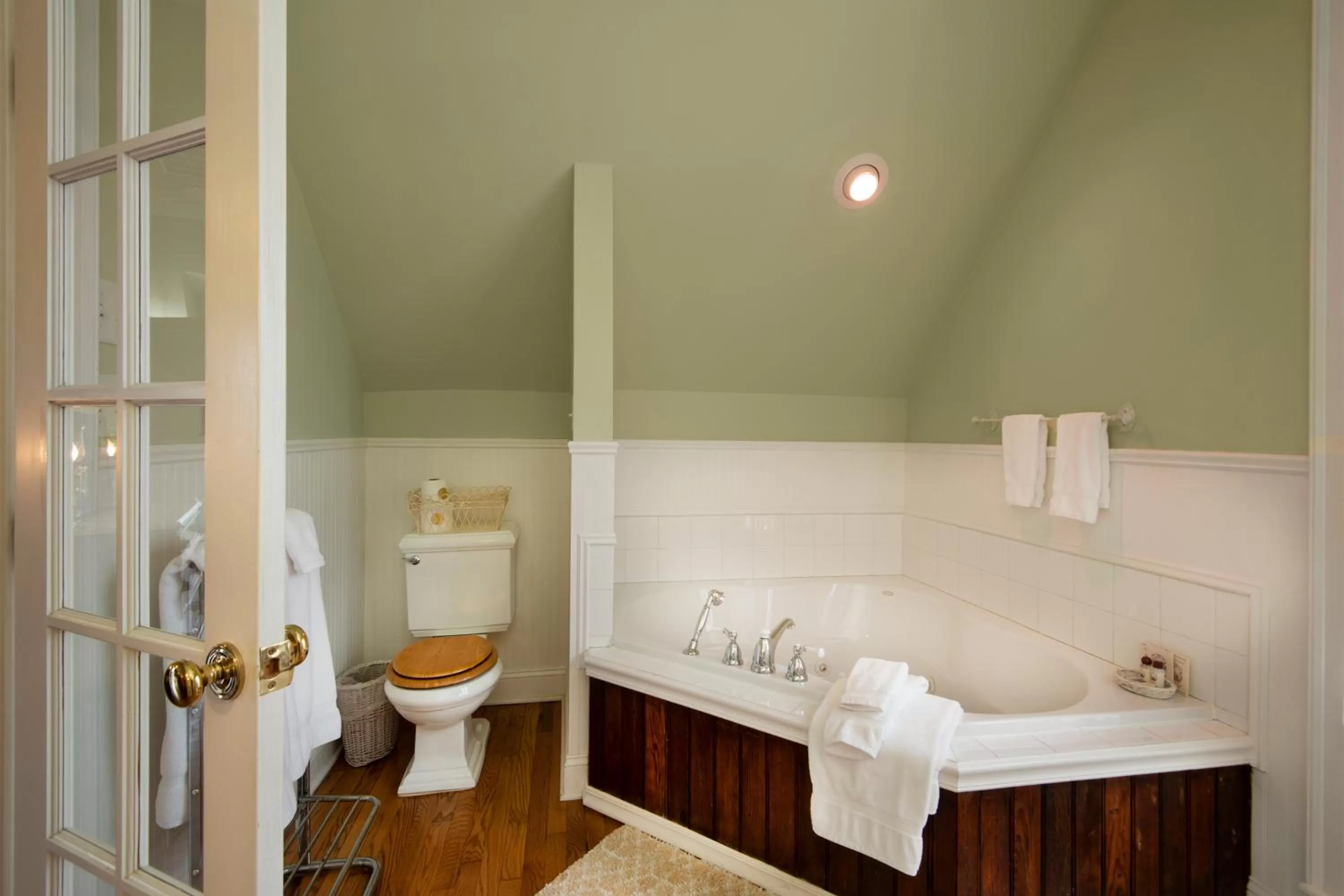 Bath in The Empress of Little Rock