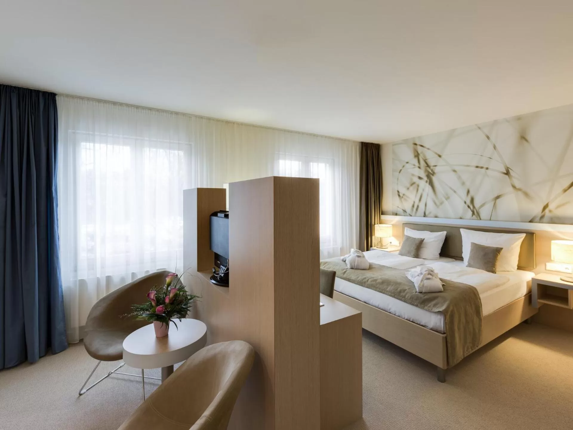 Photo of the whole room, Bed in Aspria Hannover Maschsee Sport & Spa